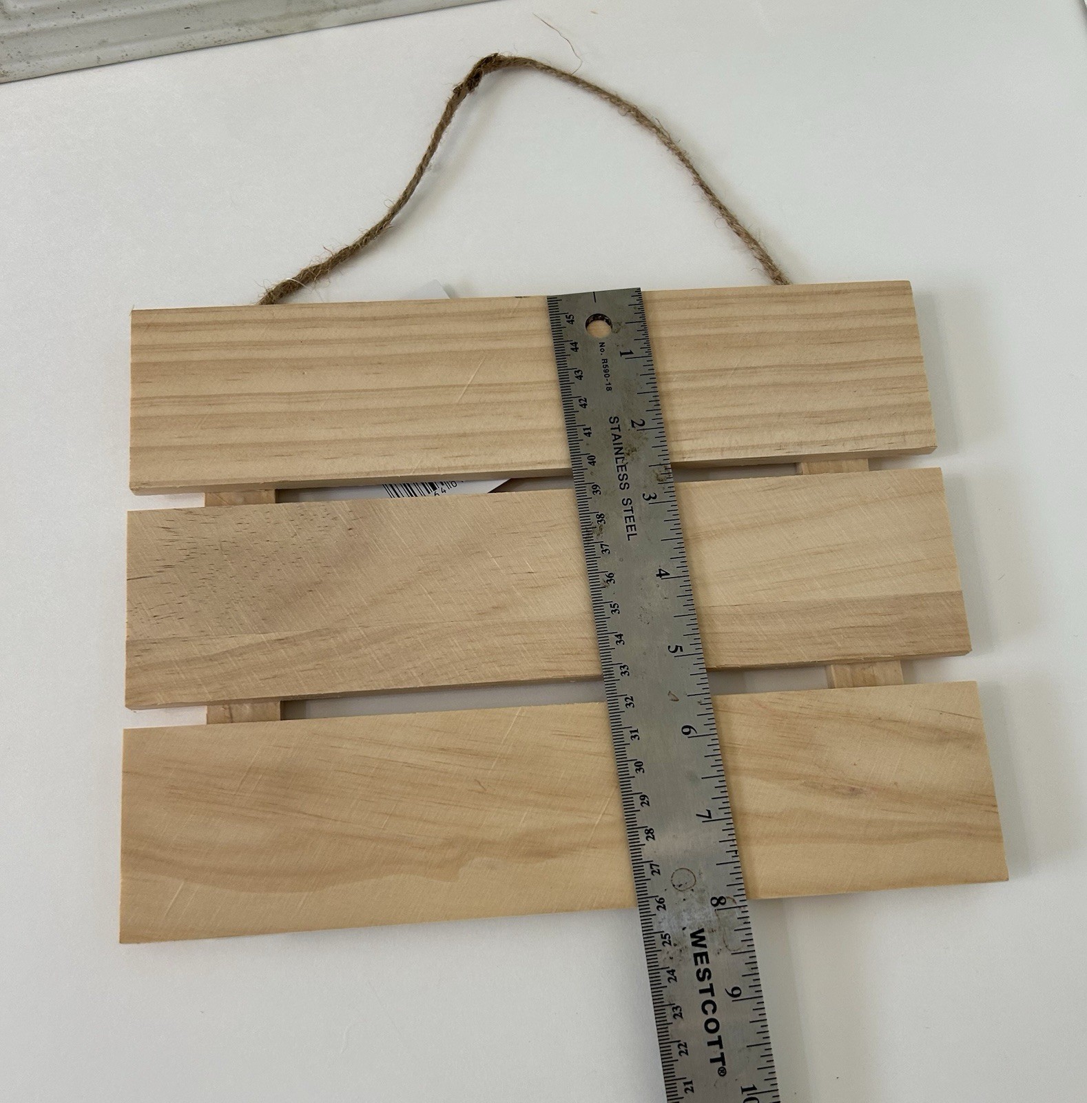 7 Unfinished Wooden Plaque Sign With Hanging String – NEW