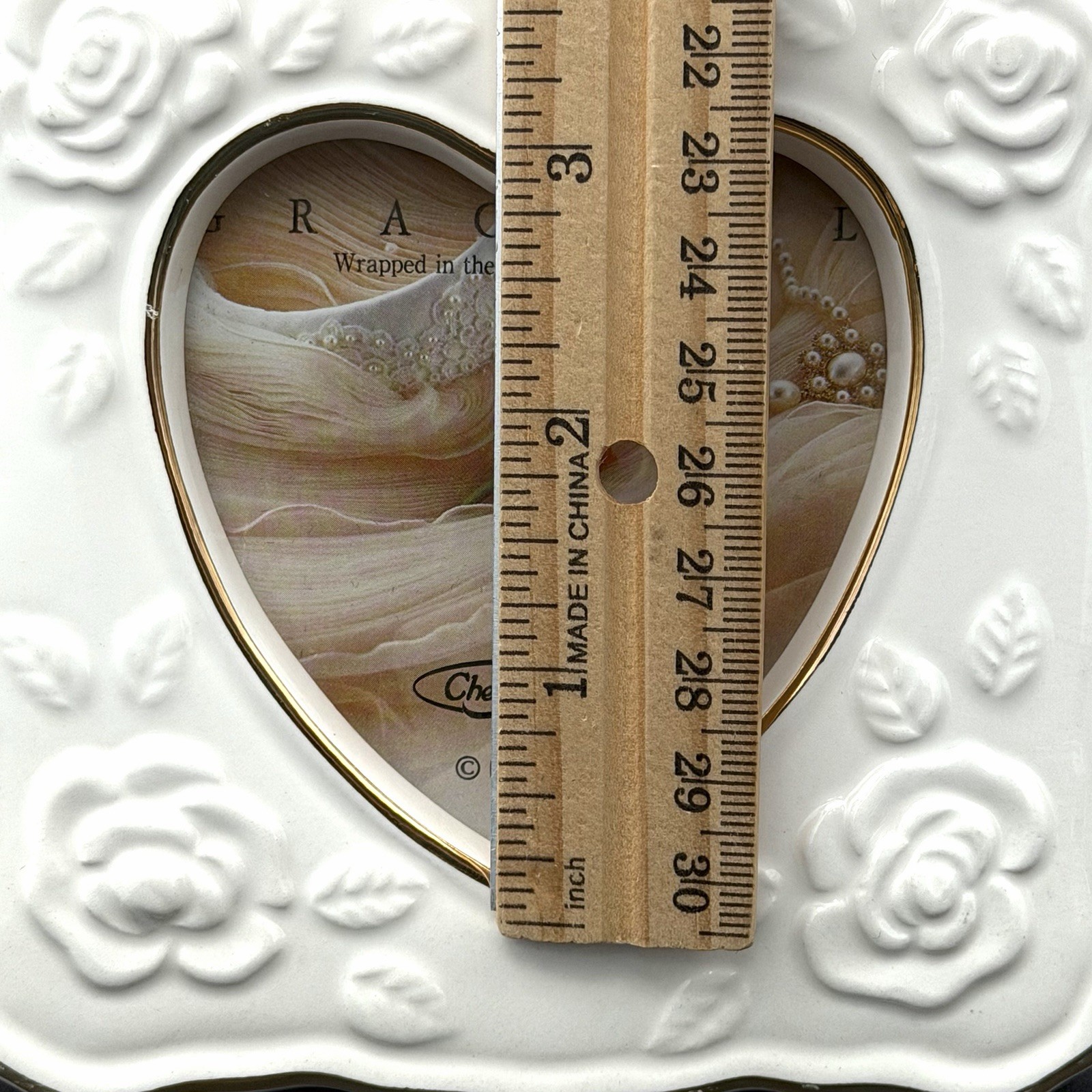 New White Porcelain Heart Frame 3 X 3 Photo Roses Gold Trim 4.75 X 4.75 Inch