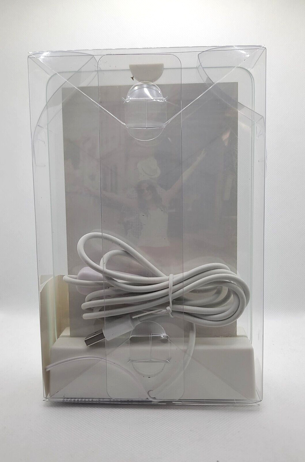 Room Essentials LED Photo Frame 4&Prime;x 6&Prime; Light Up White Base USB Power Cable NEW