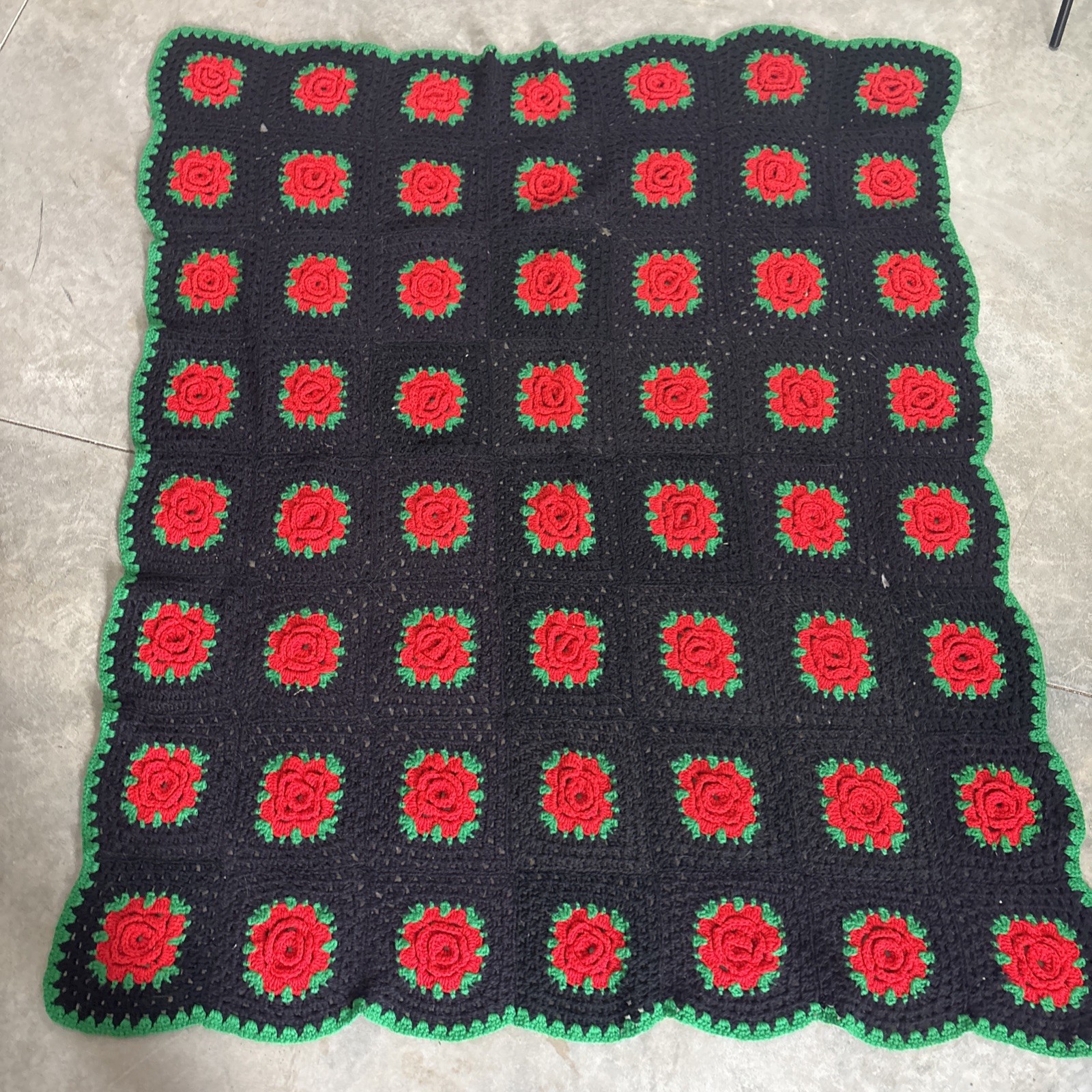 Vintage Granny Squares Blanket 3D Roses Red&Navy Green Trim Crochet Afghan 60×52