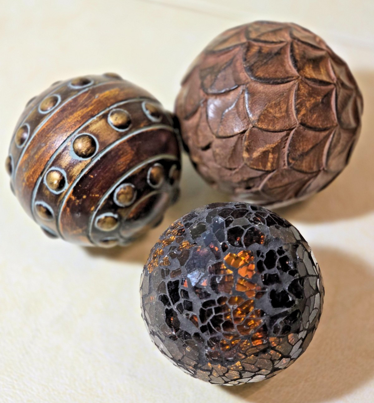 3 Decorative Orbs Spheres