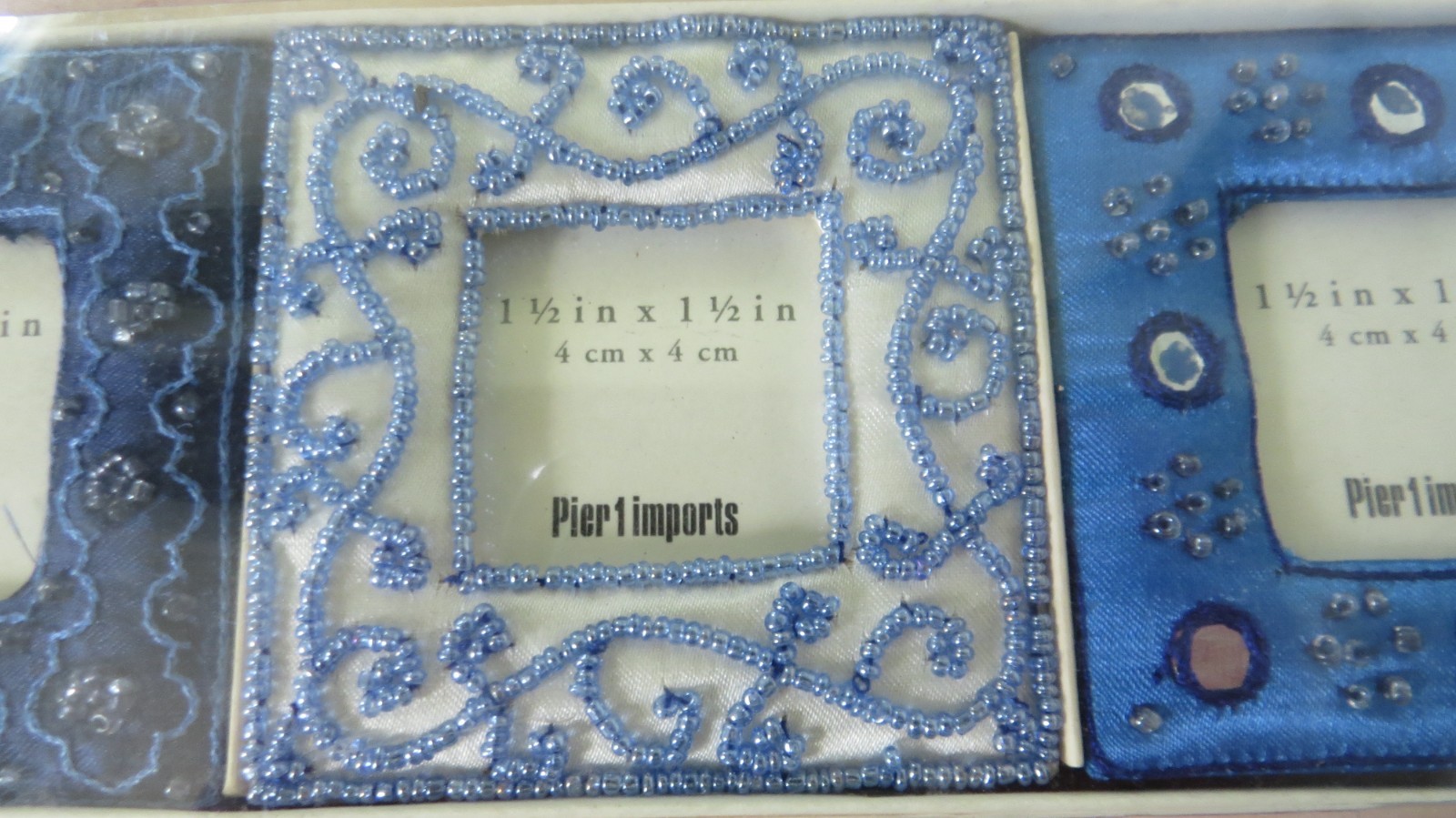 New NIP Pier 1 Imports Set of 3 Size 1.5&Prime; x 1.5&Prime; Fabric/Beads Picture Frame Set