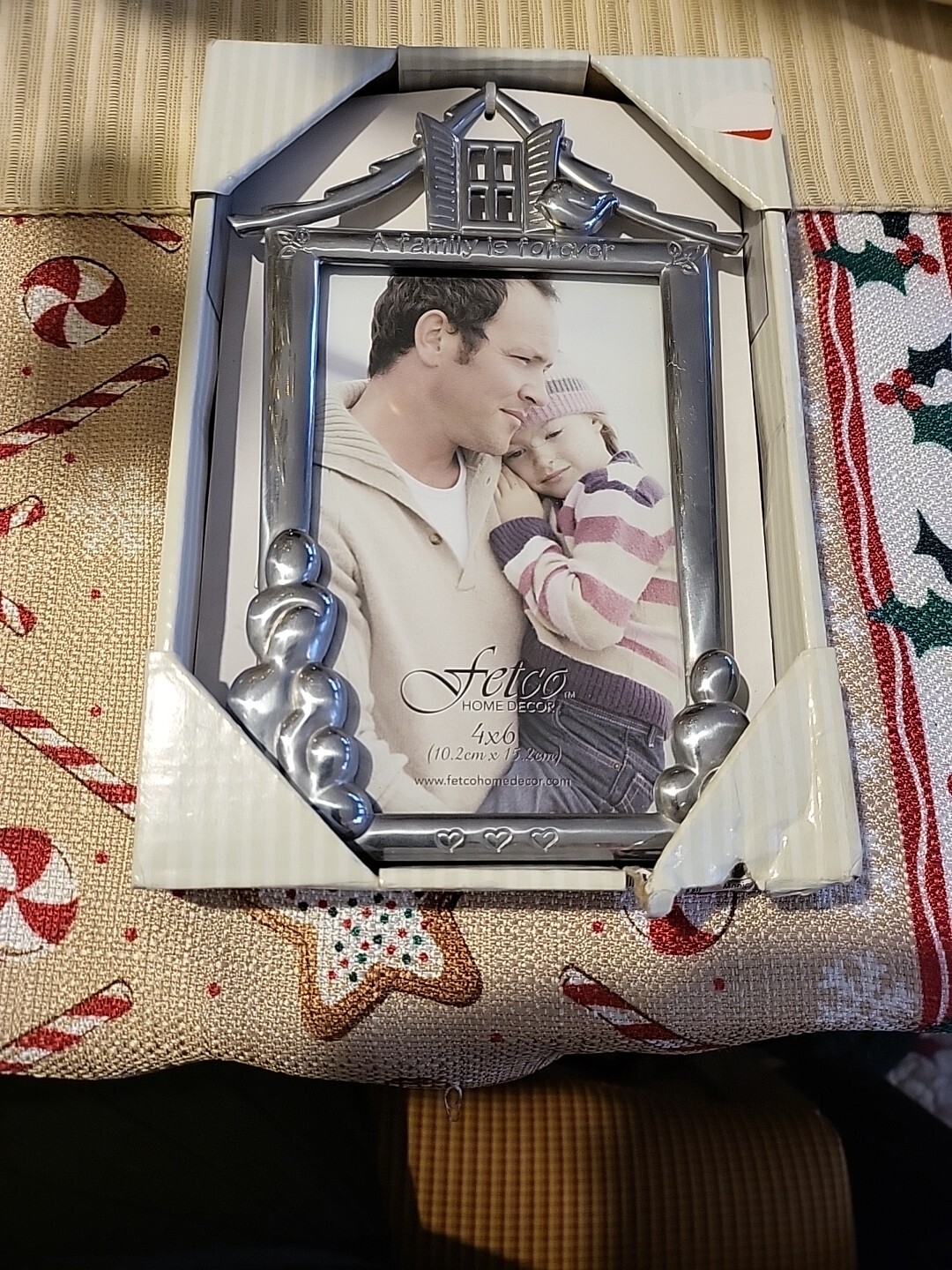FETCO HOME DECOR PEWTER PICTURE FRAME; House, Bird « Family » Gift