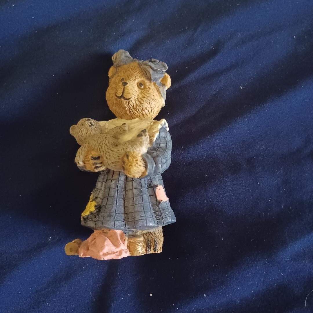 Holiday Traditions 4&Prime; Tall Resin Collectible Decor Poly Bear Mom And Cub Statue