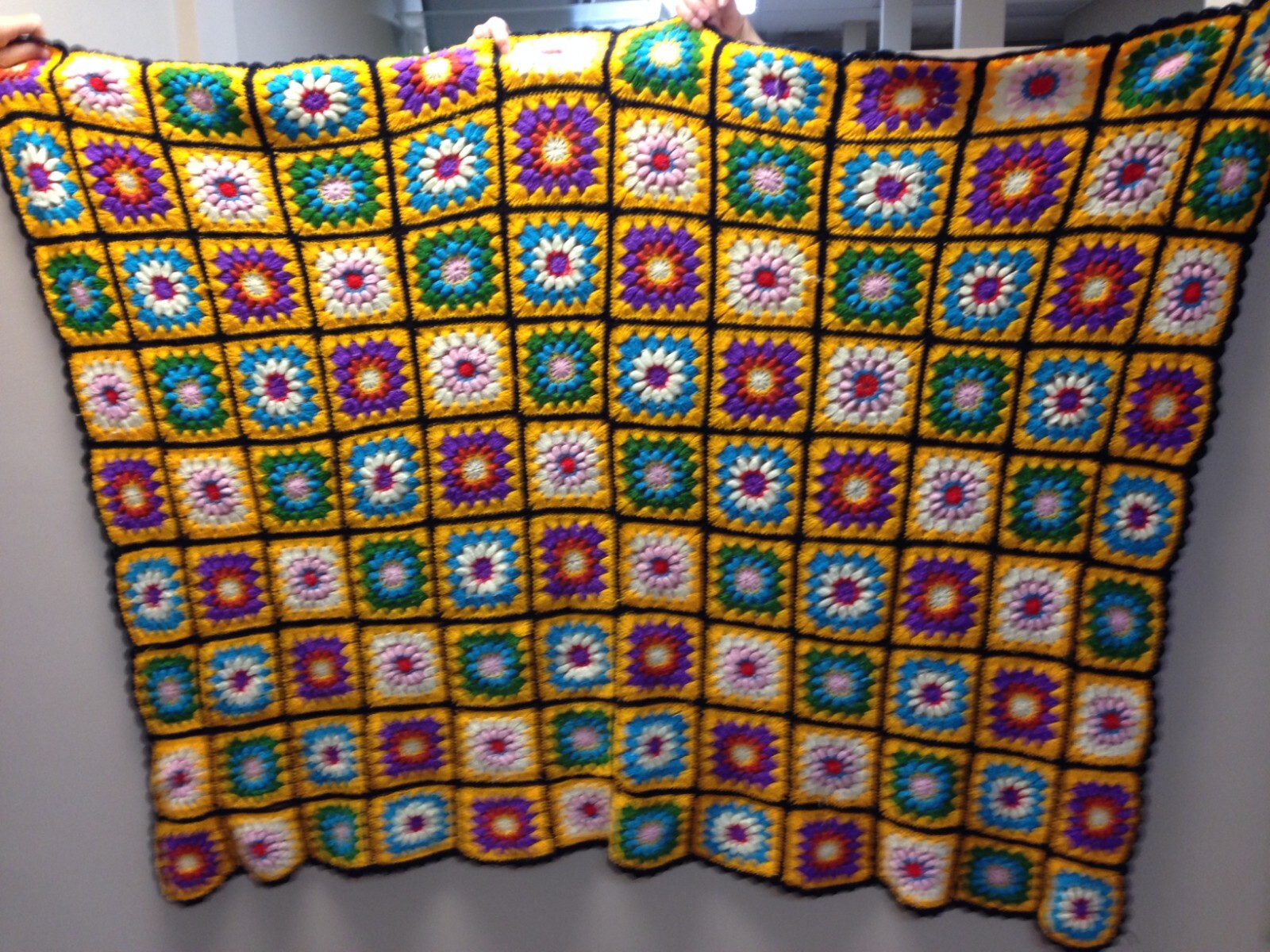 Vintage Floral Granny Squares Multicolored Afghan 62&Prime;x44&Prime;
