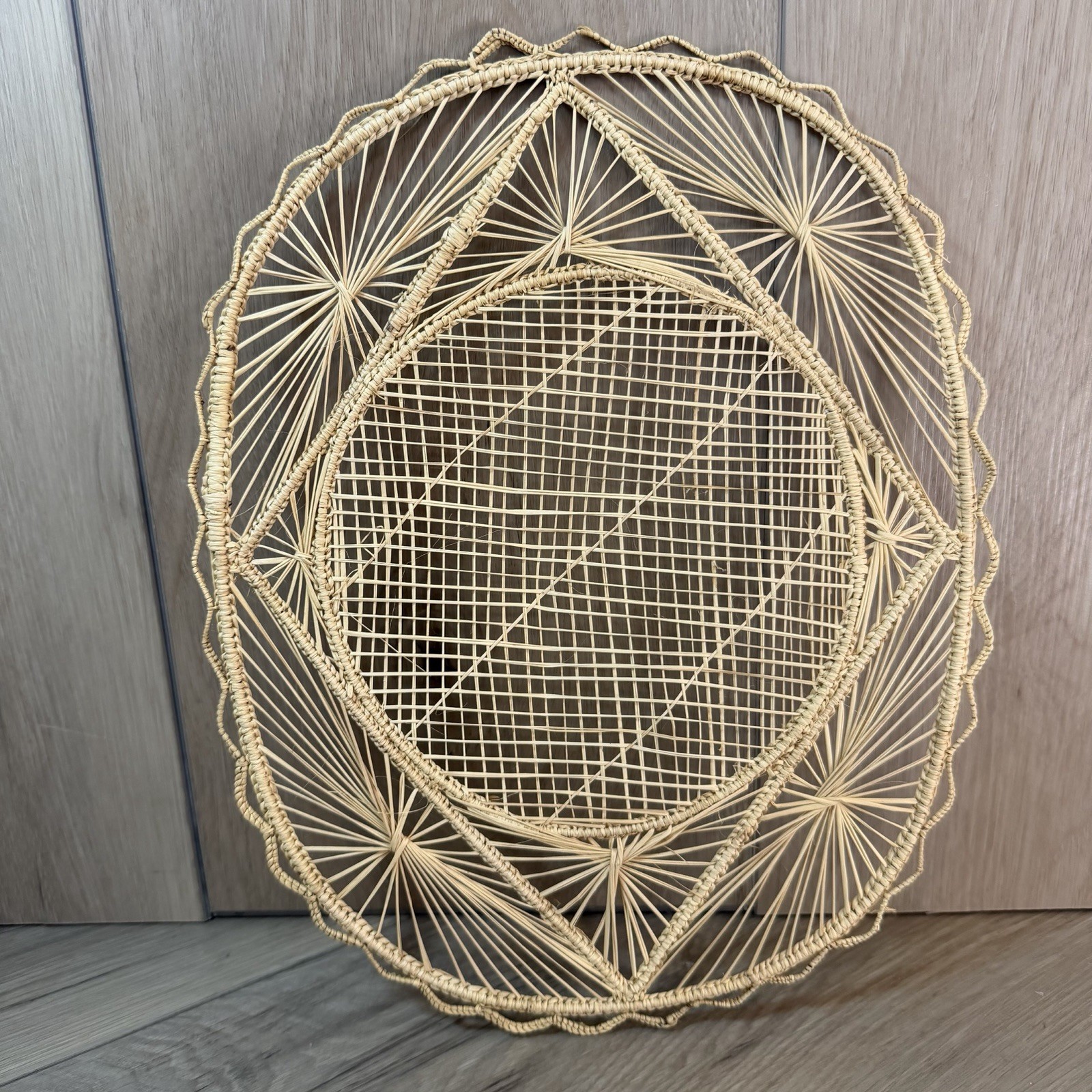 Vtg delicate hand woven raffia dantelle wall decor bohemian boho natural 14×11”