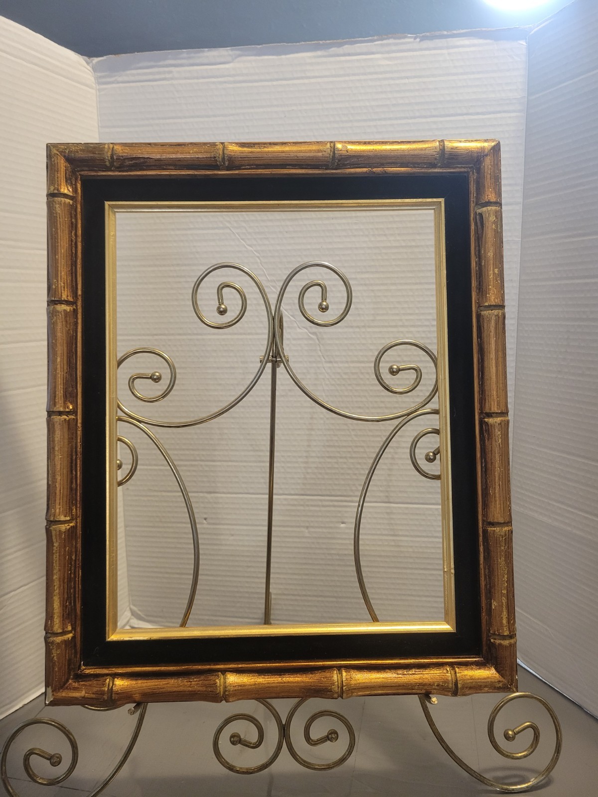 Vintage Hollywood Regency Faux Bamboo Carved Gilt Wood Frame 11×14&Prime; No Glass