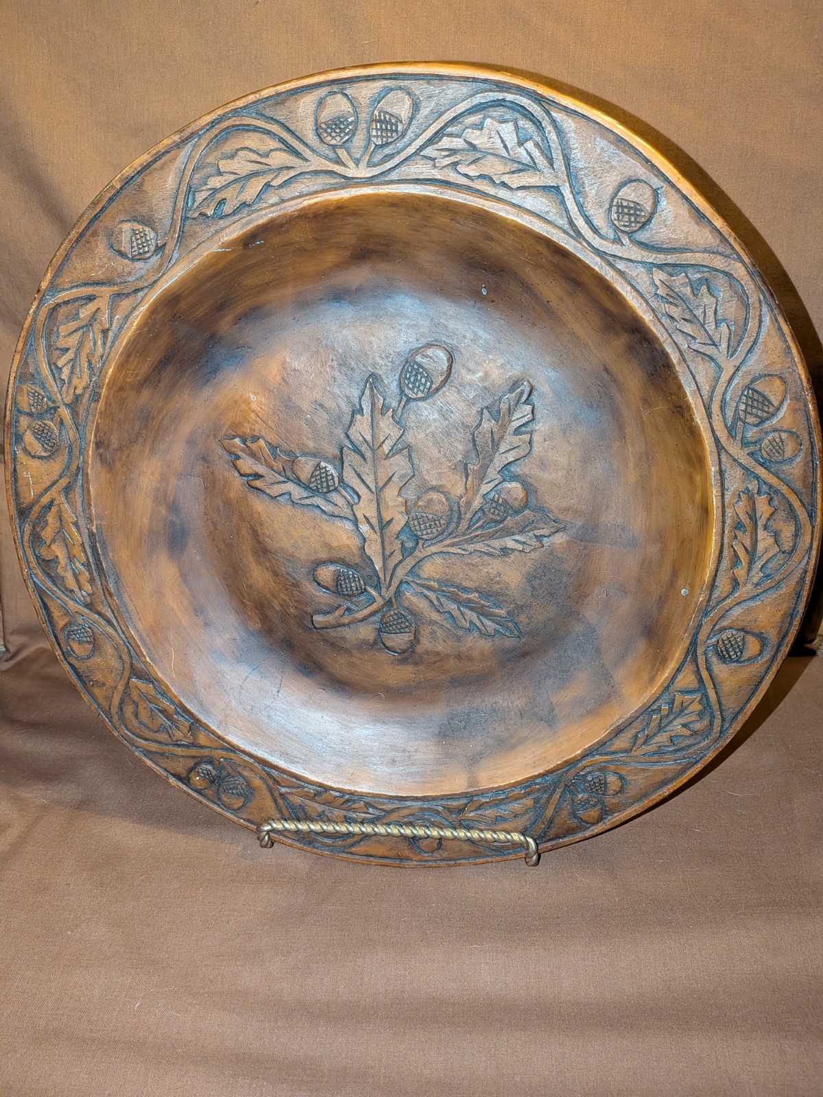 Decorative Wooden Platter with Carved Woodland Theme of Acorns & Oak Leaves. 14&Prime;