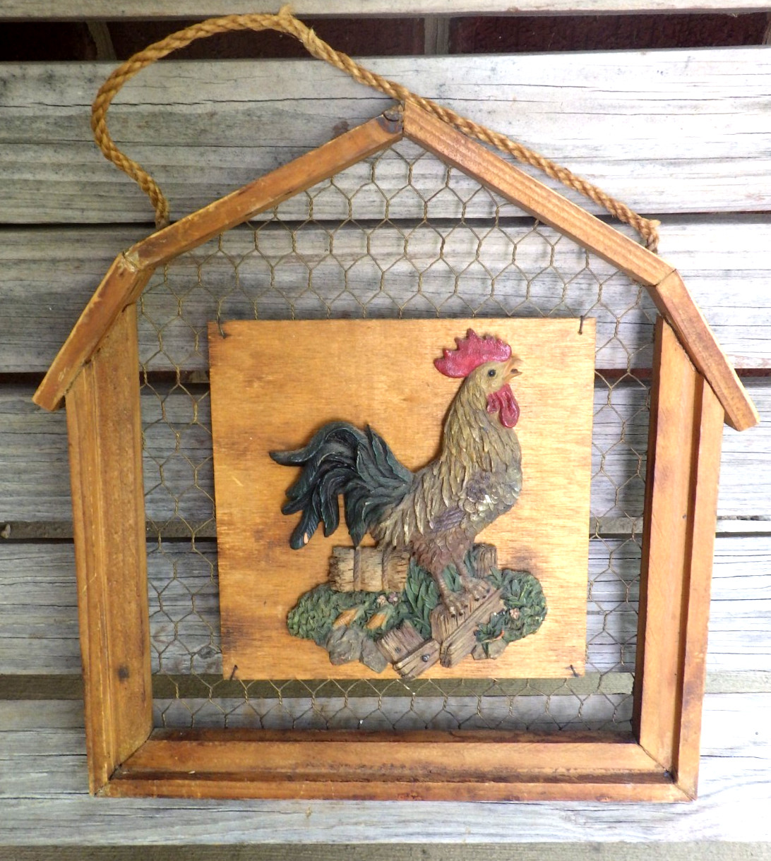 Vintage Molded Plastic Rooster w/ Corn Figure Wood Frame Wire with Twine Hanger
