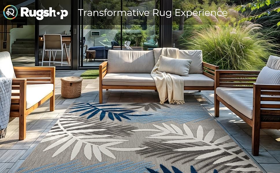 Indoor/Outdoor Palm Leaf Area Rug, Non-Shedding Easy-Care Design for Backyard,