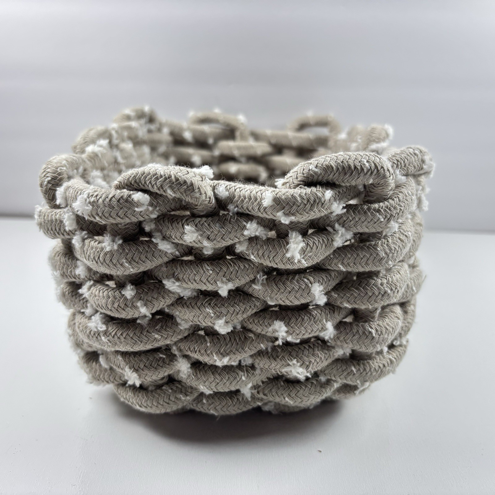 UGG Woven Chunky Woven Rope Braid Basket Bin Gray Taupe White 9.5” x 5.75” *READ