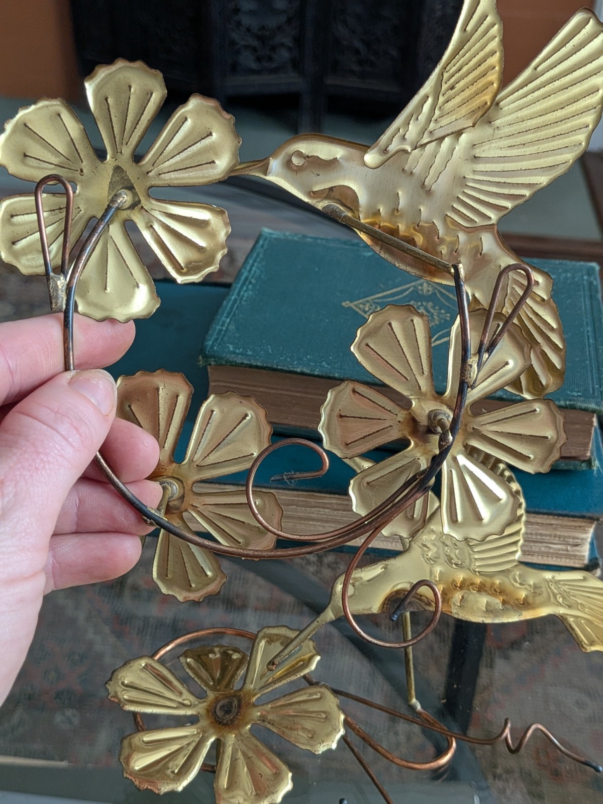 2 Vtg Homco Wall Hanging Art in Gold Tone Metal 3D Hummingbird & Flower Bird Set
