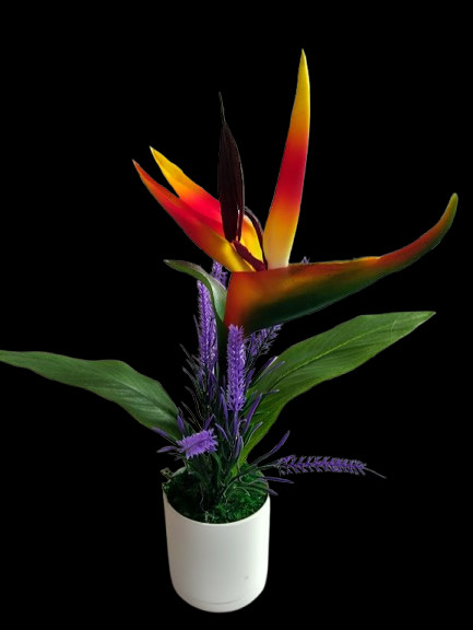 Artificial bird of paradise table decoration. (READ DESCRIPTION)