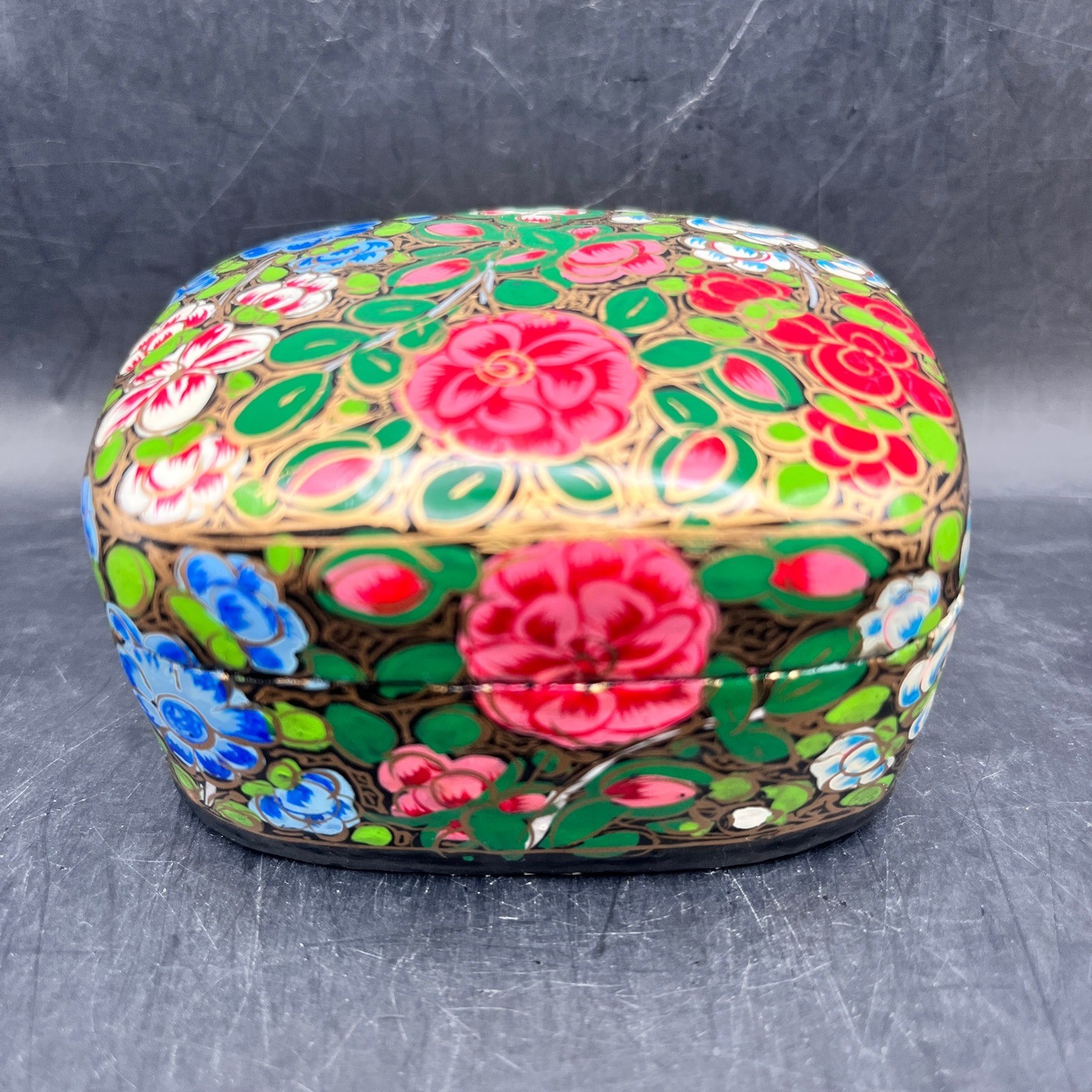 Vtg Kashmiri Hand Painted Lacquered Papier Mache Floral Trinket Box Jewelry 3&Prime;