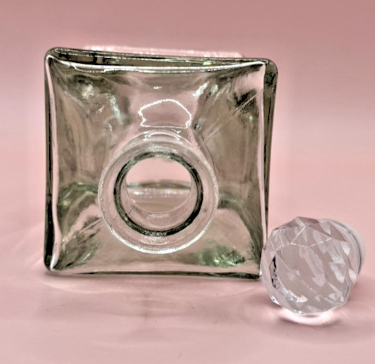 Decorative Lustrous Square Glass Bottles with Stopper, New, 5.5in x 2.25in, CUTE