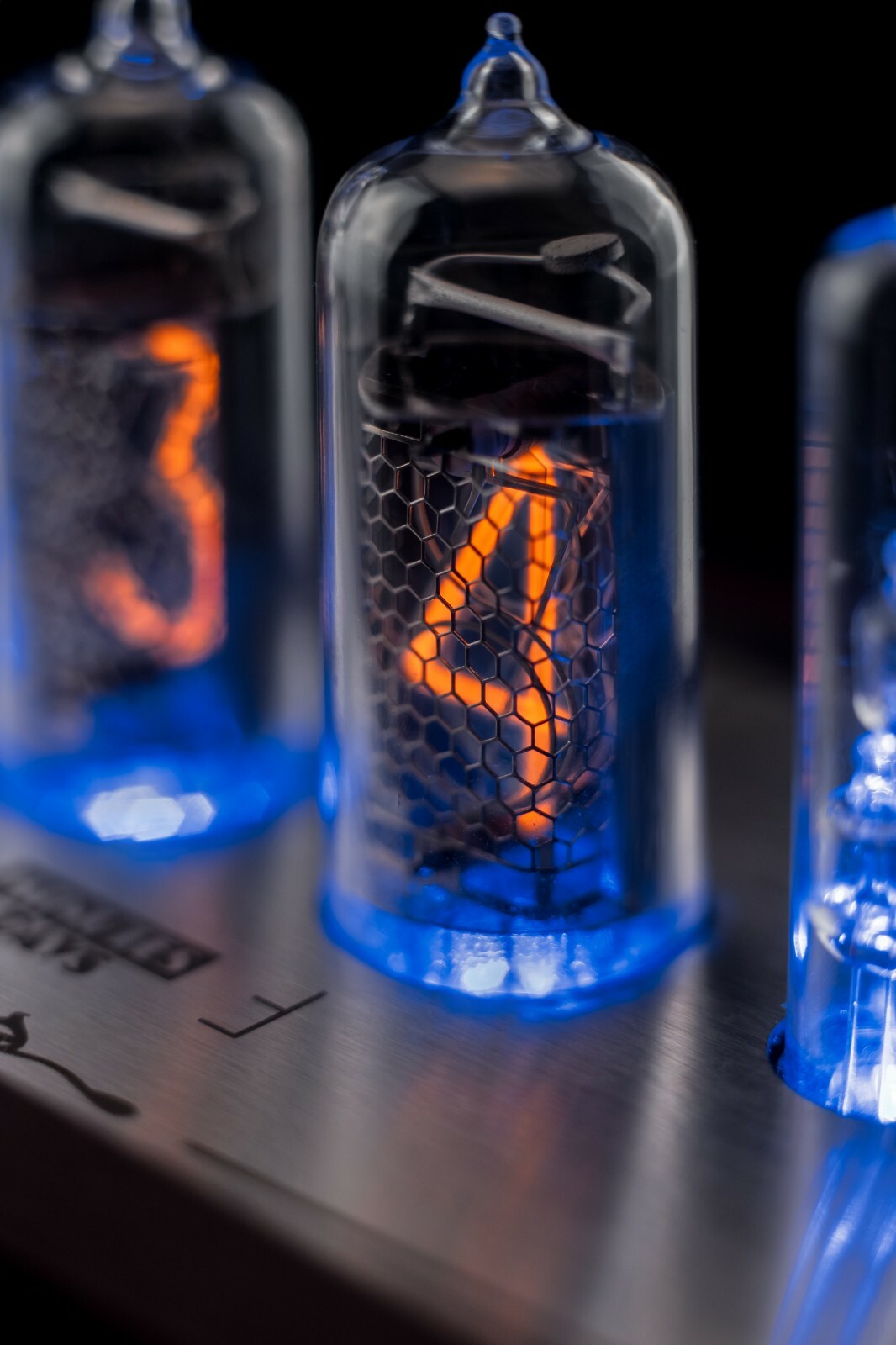IN-14 Nixie Tube Clock in Wooden Case 12/24H Slot Machine FREE SHIPPING 3-5 Days