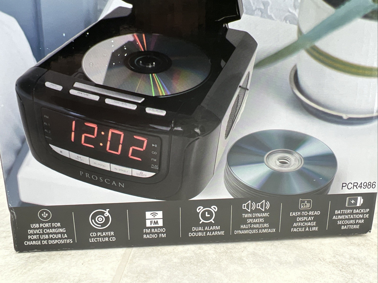 Proscan PCR4986 Easy Read Display CD Player Clock Radio With USB Charger/NIB