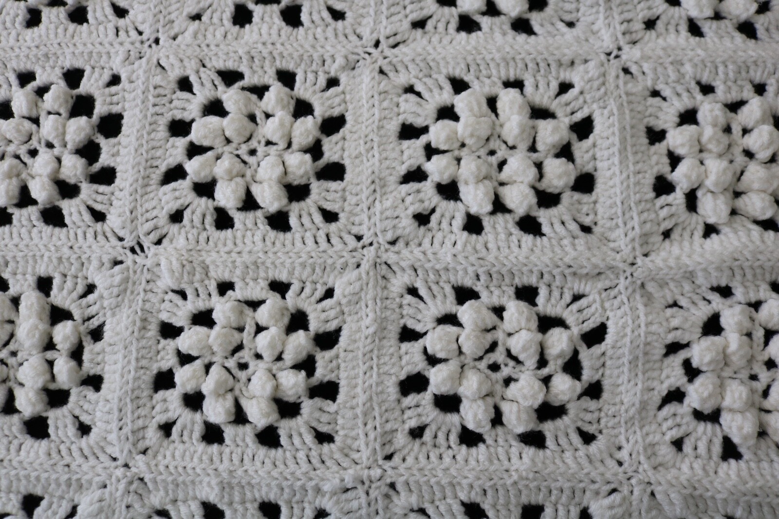 Baby Granny Squares Afghan Hand Crocheted Soft White Cream Popcorn Stitches EUC