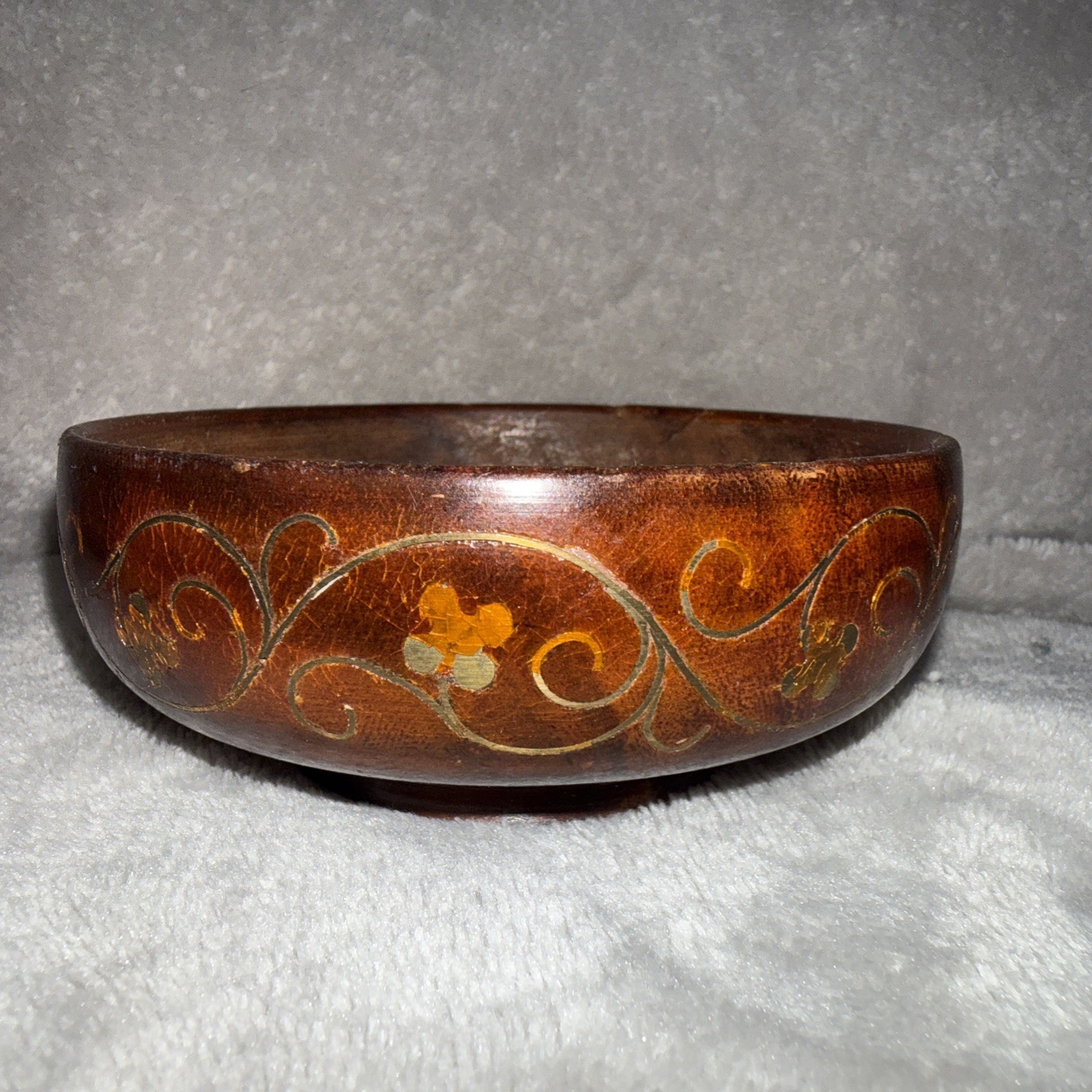 Vintage Wood Bowl Jewelry Trinket Inlay Brass Flowers Scrolls 4&Prime; Wide 1.75&Prime; Tall