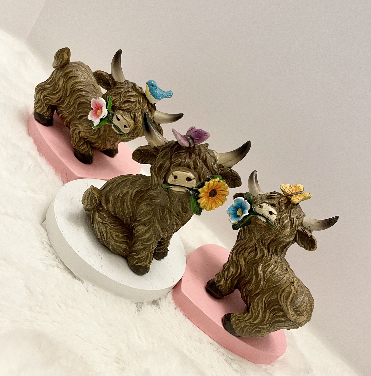 Highland Cow Spring Summer Figurine Floral Trio NEW