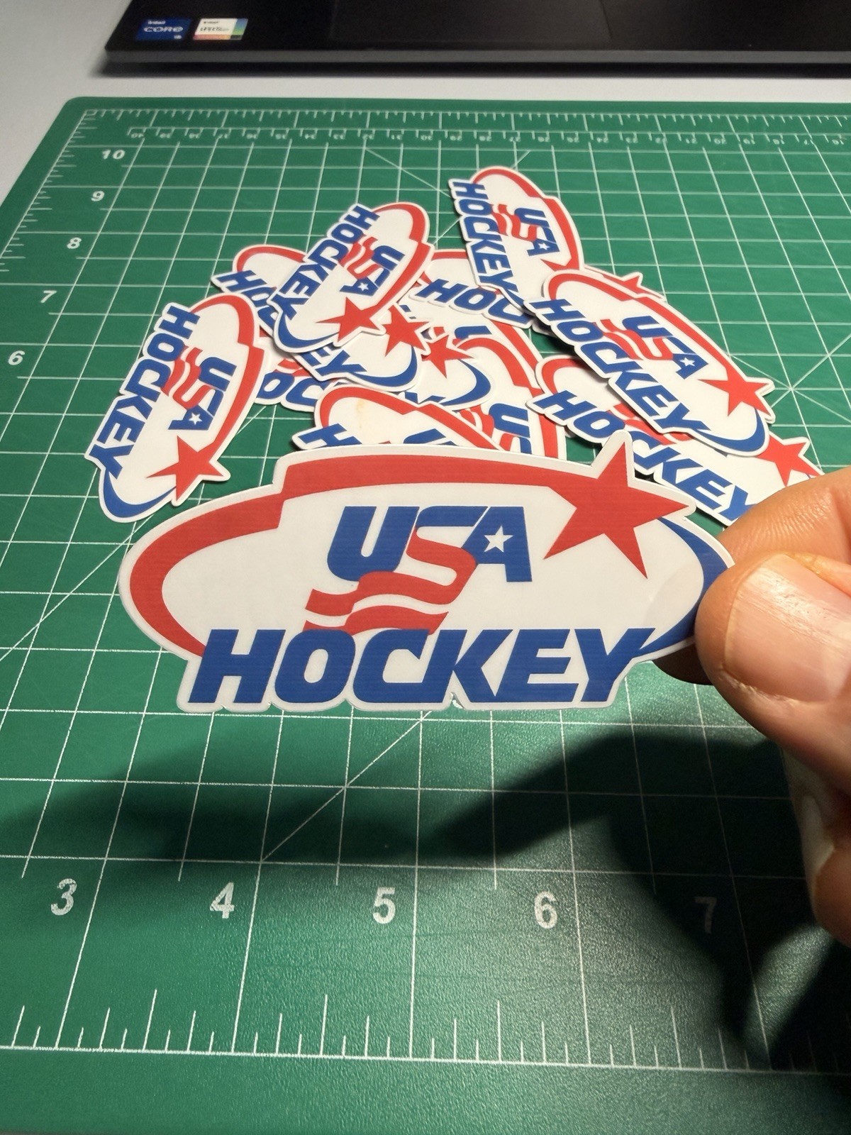 Team USA Hockey Logo – Laminated Vinyl Sticker – 4&Prime;x1.5&Prime; GOLD MEDAL