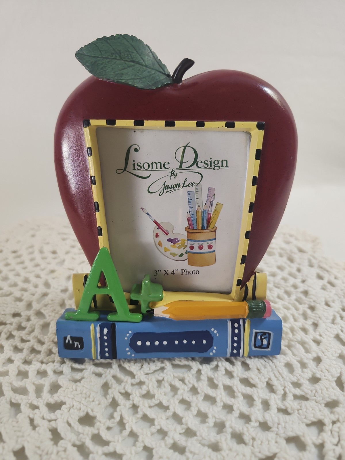 Vtg 3D Apple Shaped Picture Frame Teacher Books Pencil Small 3 x 4 Classroom