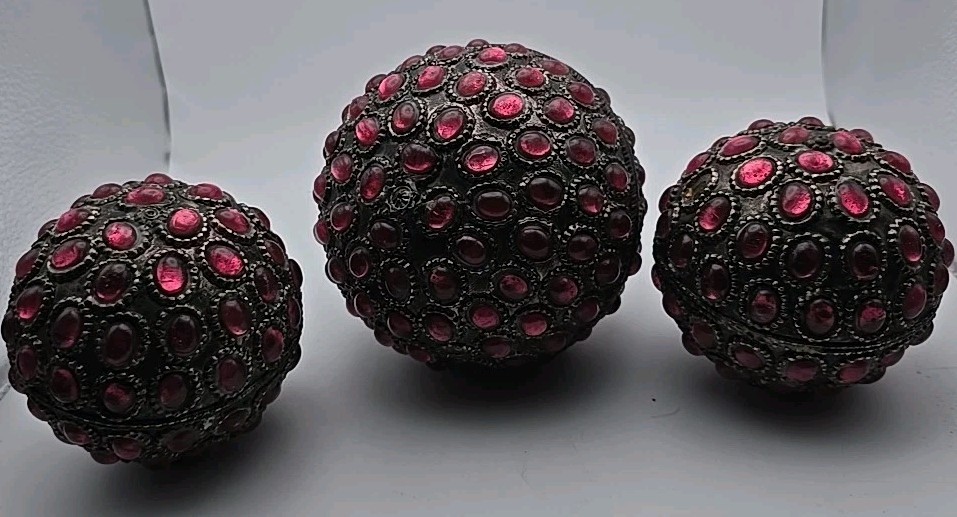 Vintage Bronze Metal Carpet Balls with Red Accent Some Missing. 2 -4&Prime; 1-6&Prime; balls