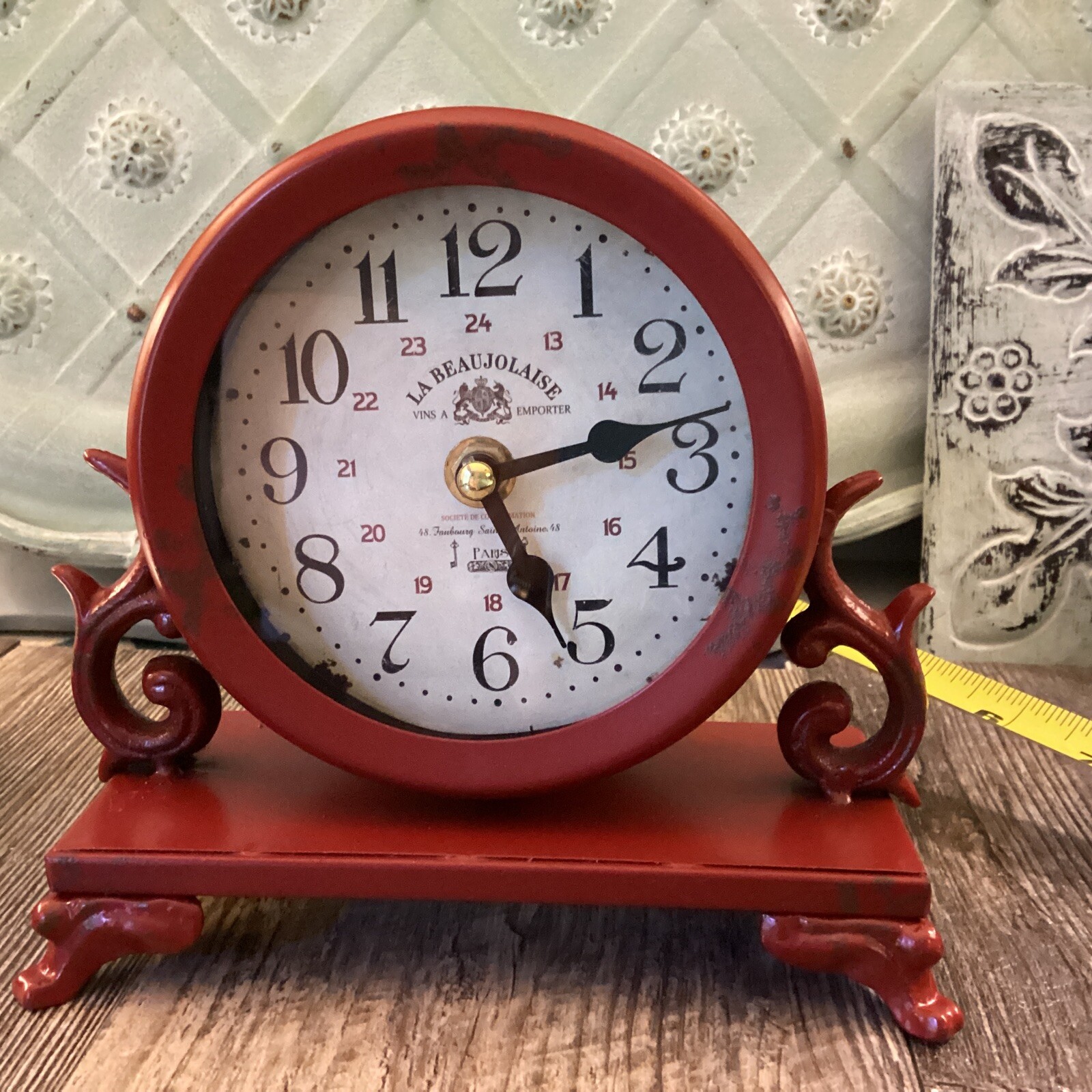 Red Vintage Archaic Look Décor Clock tested Paris France La Beaujolais Shabby