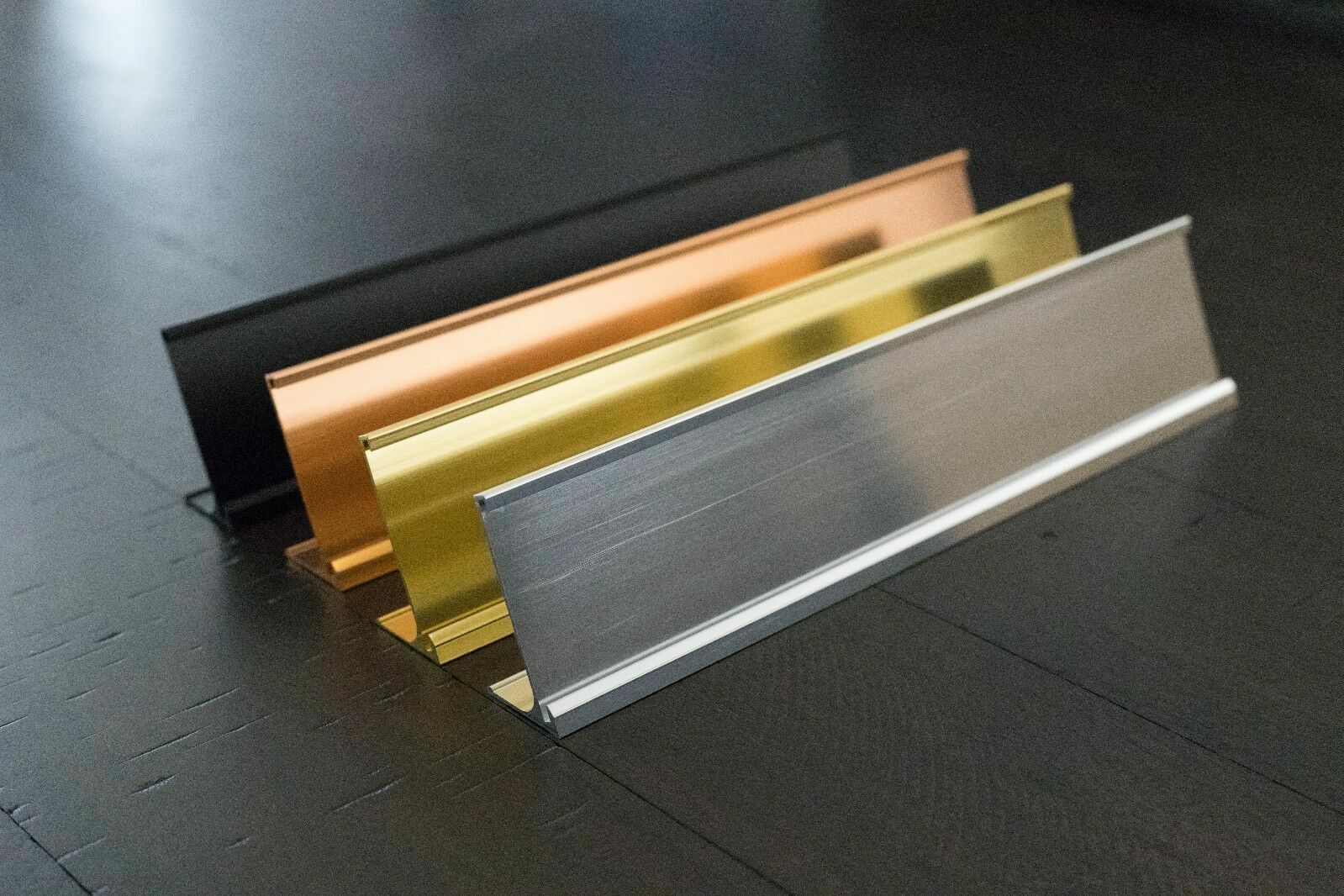 Office Desk Name Plate Holder – 2&Prime; x 8&Prime; / 2&Prime; x 10&Prime;