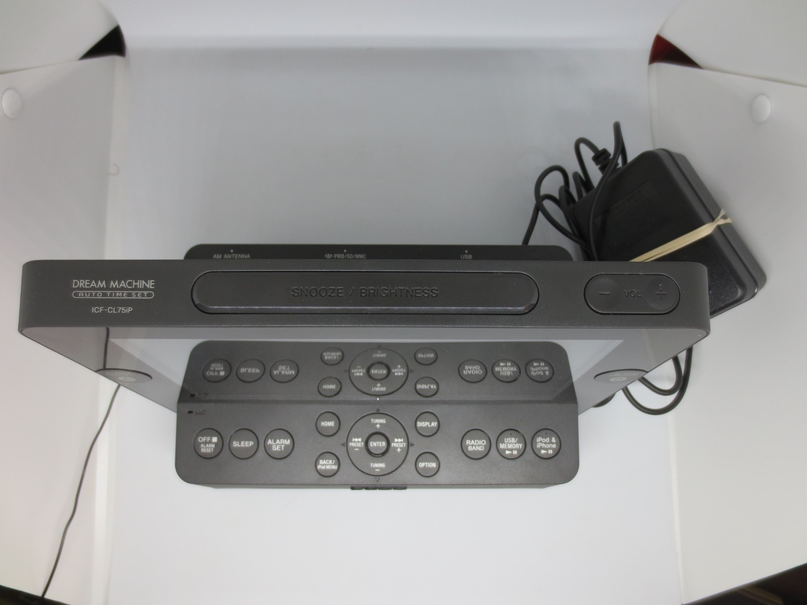 Sony Dream Machine ICF-CL75iP Clock Radio Black Alarm AM/FM iPod/iPhone Dock