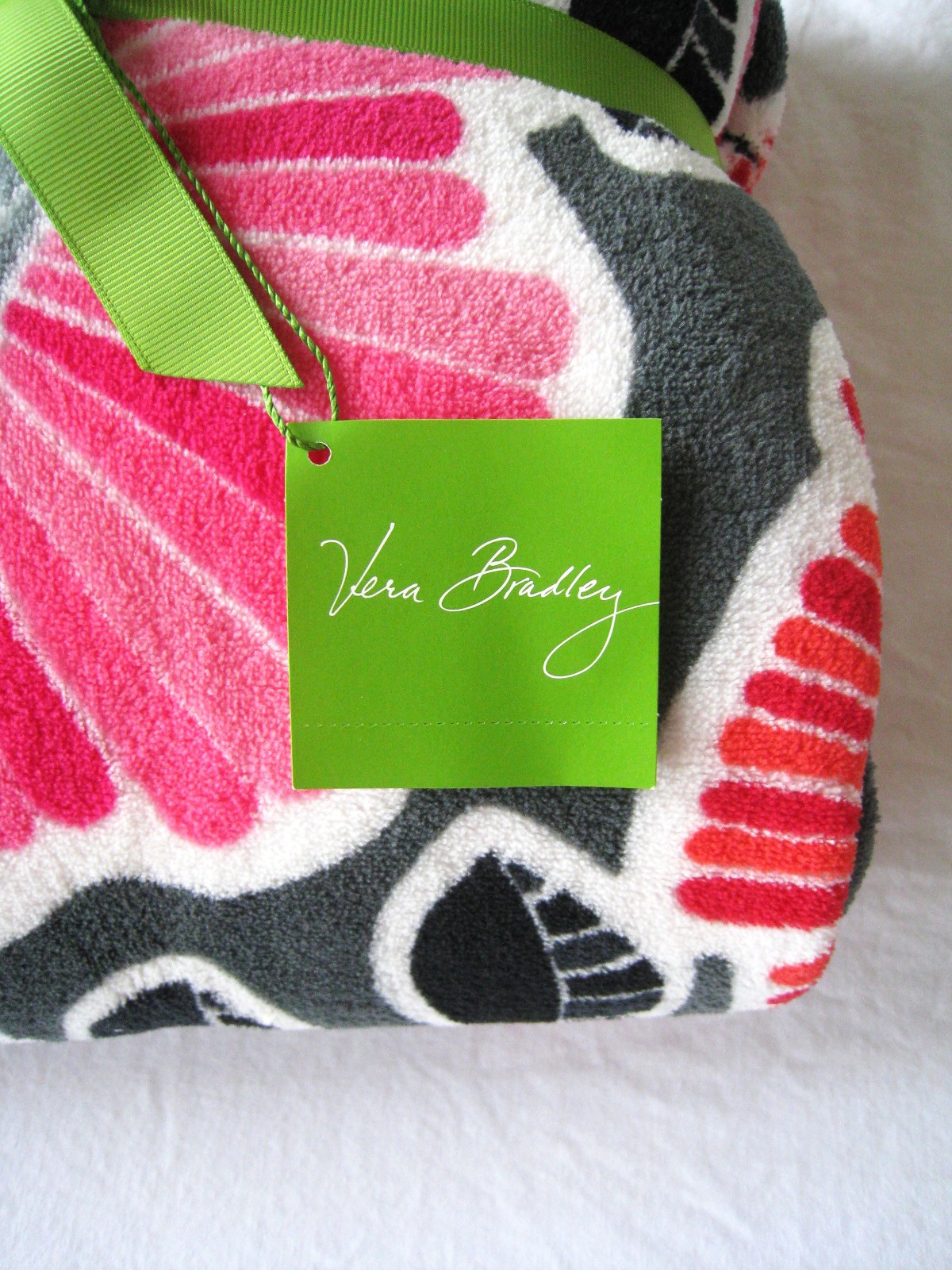 VERA BRADLEY Plush Throw Blanket « Cheery Blossoms » NWT 80&Prime; X 50&Prime;