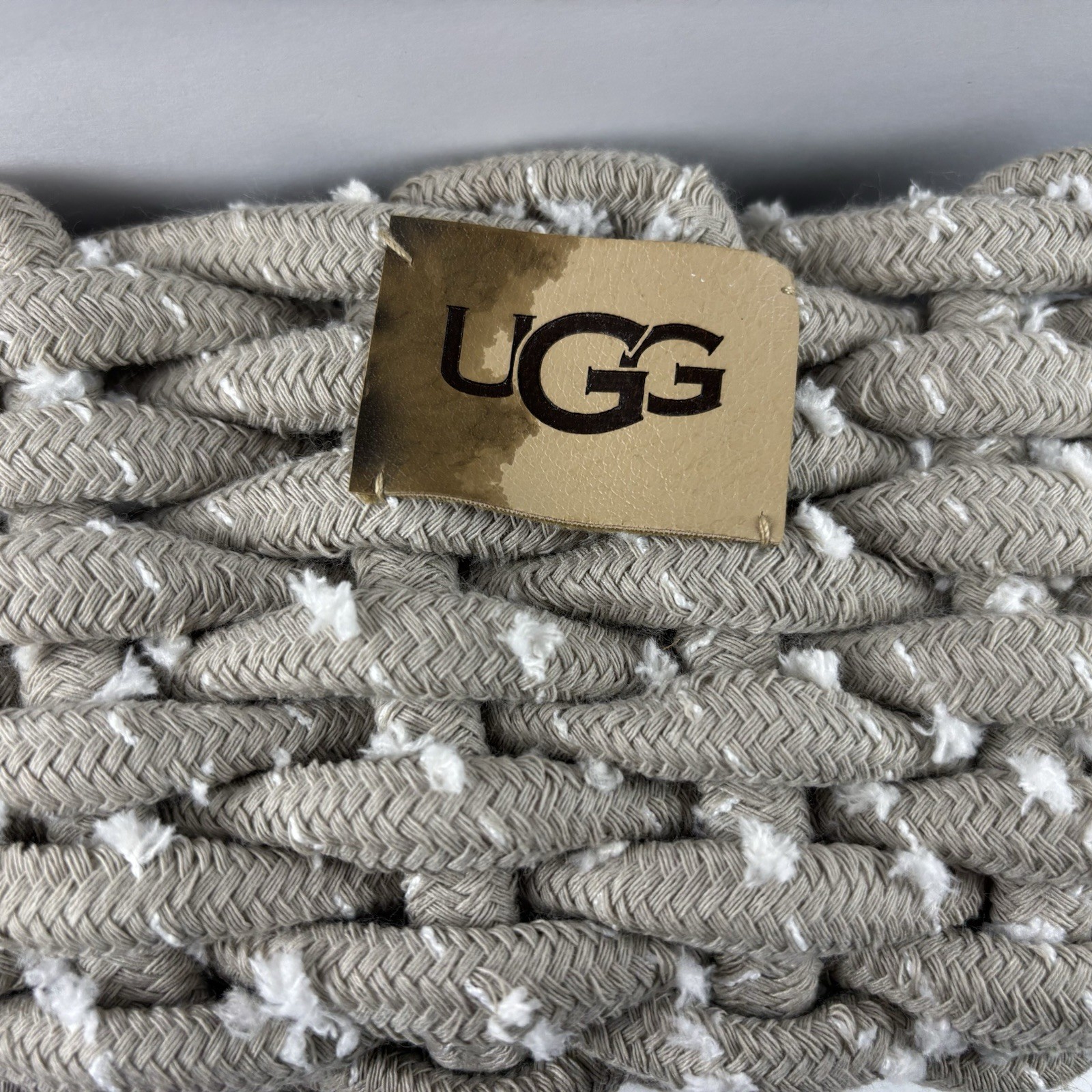 UGG Woven Chunky Woven Rope Braid Basket Bin Gray Taupe White 9.5” x 5.75” *READ