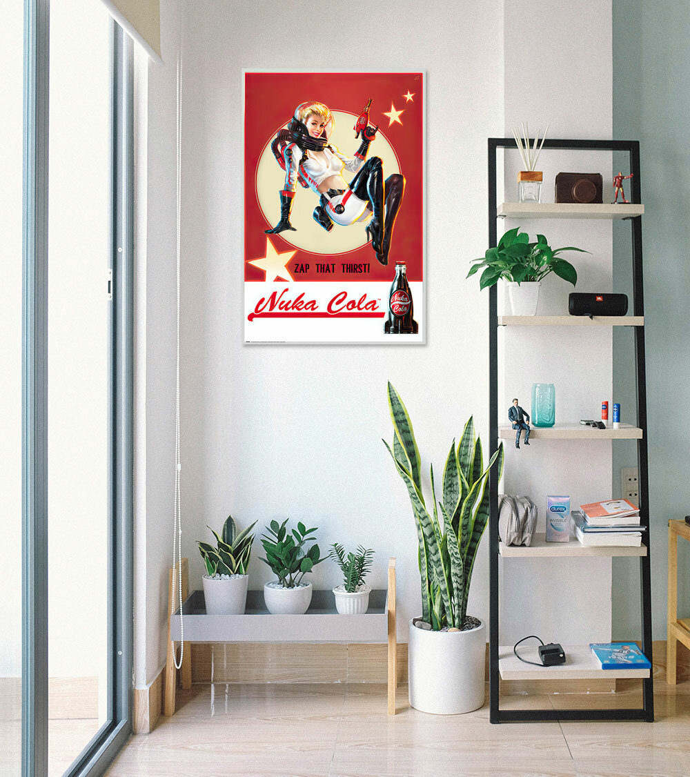 Fallout 4 – Gaming Poster / Print (Nuka Cola Girl) (Size: 24&Prime; X 36&Prime;)