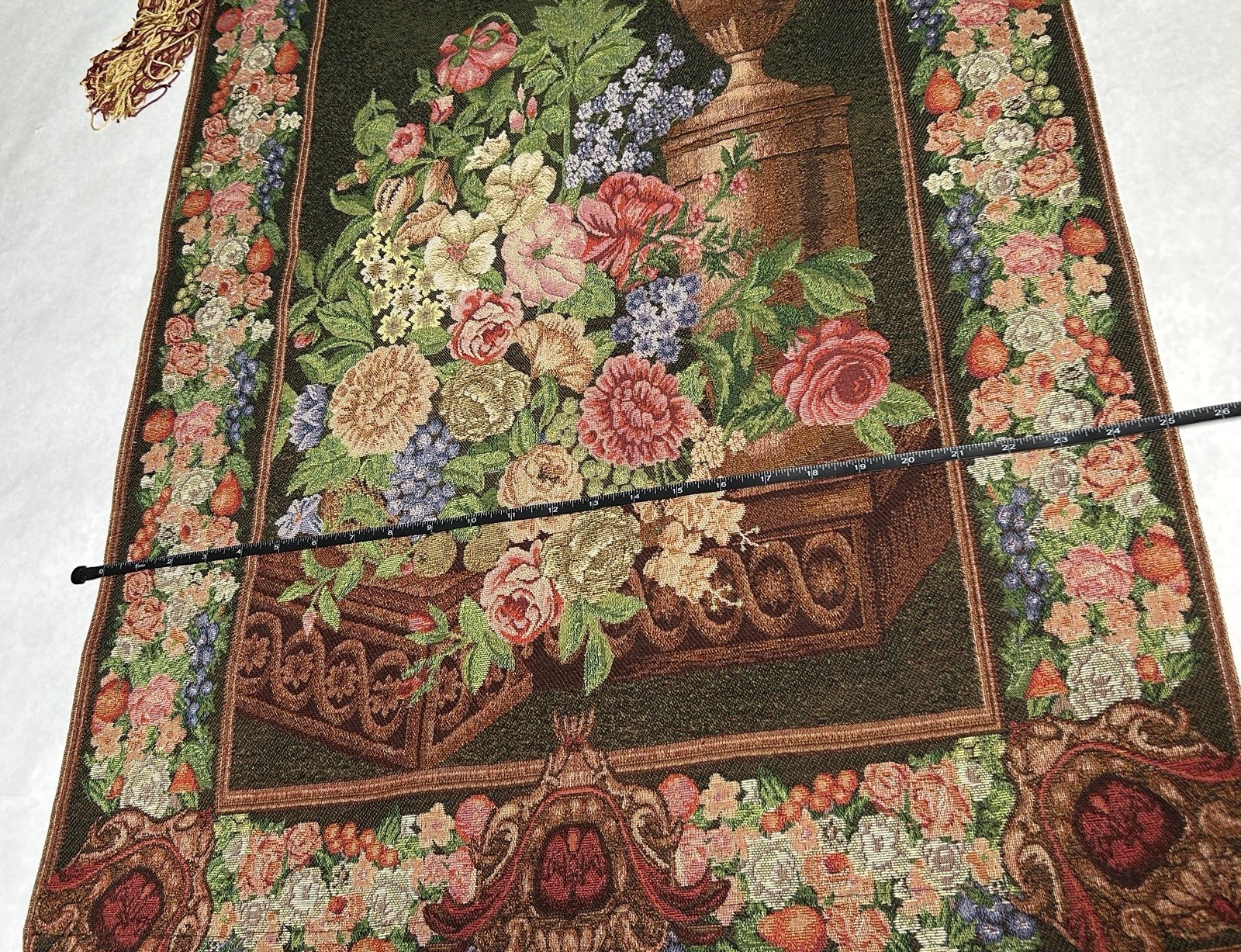Lillian Vernon Tapestry W/ Pole Wall Hanging Decor Floral 35&Prime;H x 25”W