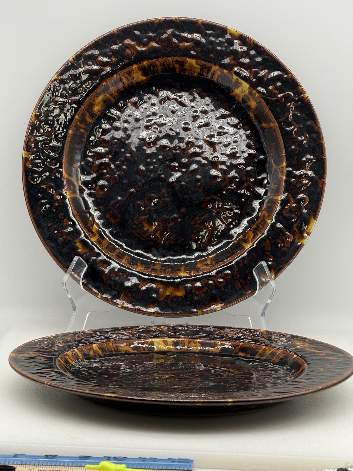 Set Of 2 Tortoise Shell Pattern Decorative Charger Plate Stoneware
