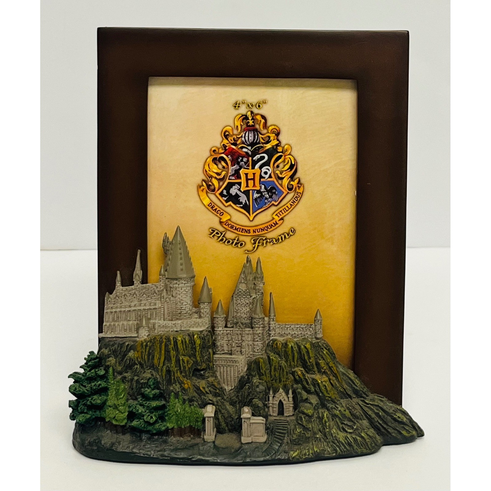 Universal Orlando Harry Potter Hogwarts Castle 3D Sculpted 4×6 Photo Frame Brown