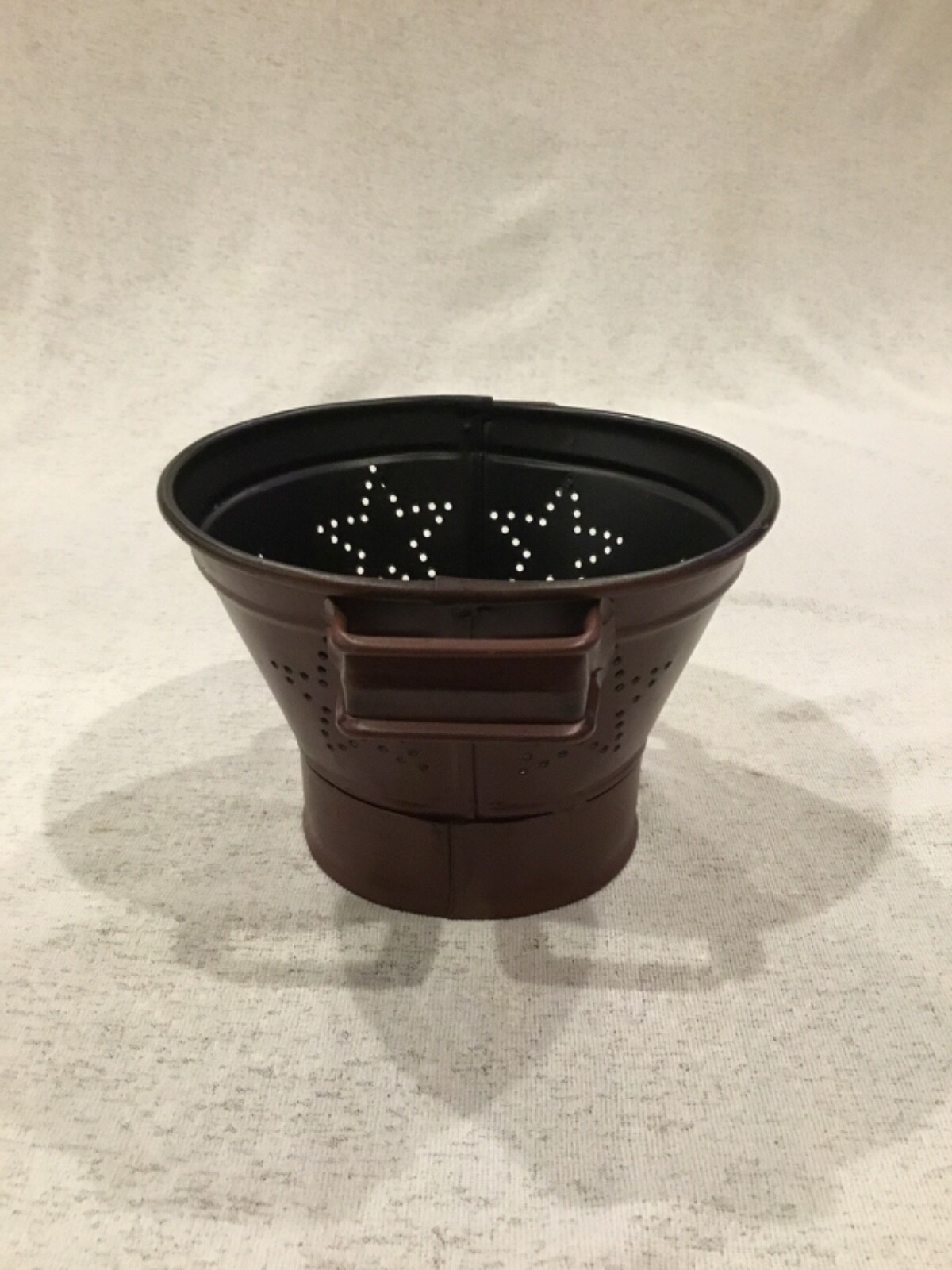 Rustic Primitive Distressed AGED COLANDER BOWL Decorative Basket w star cut outs