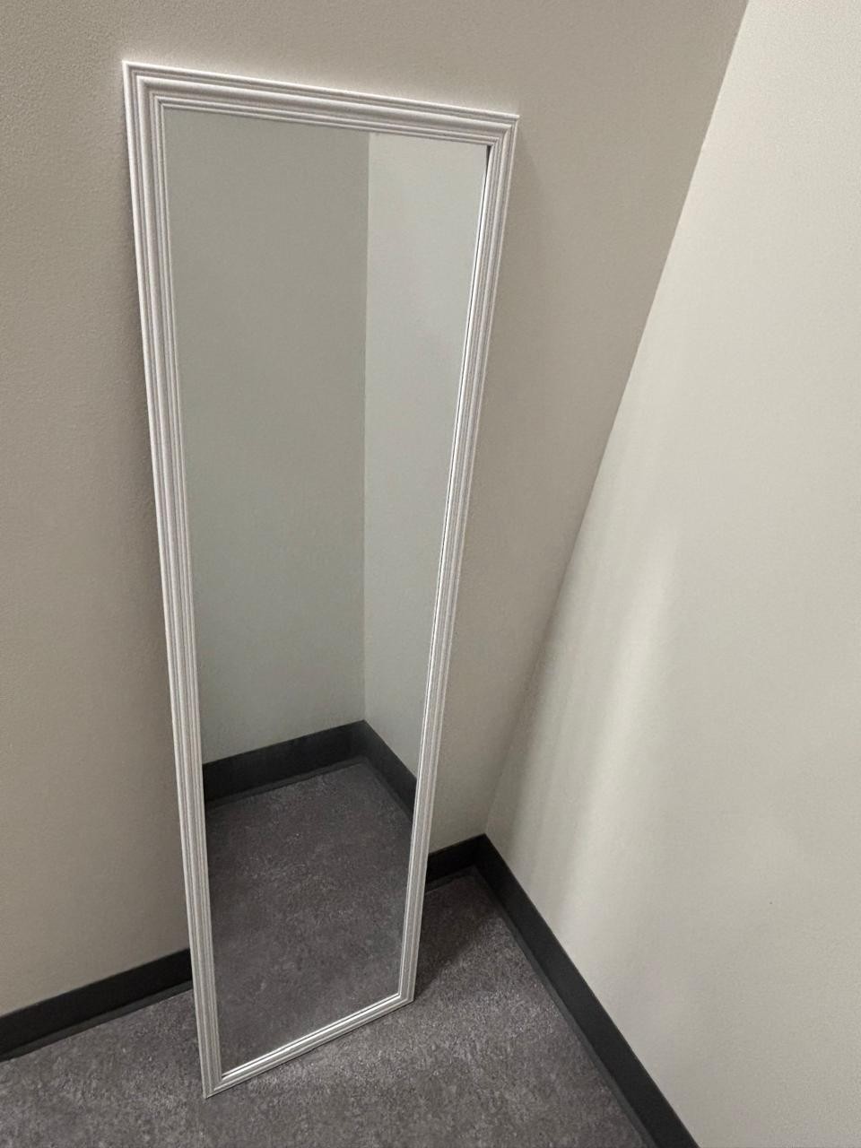 Medium wall mirror, elegant white frame, 4 feet 4 inches tall