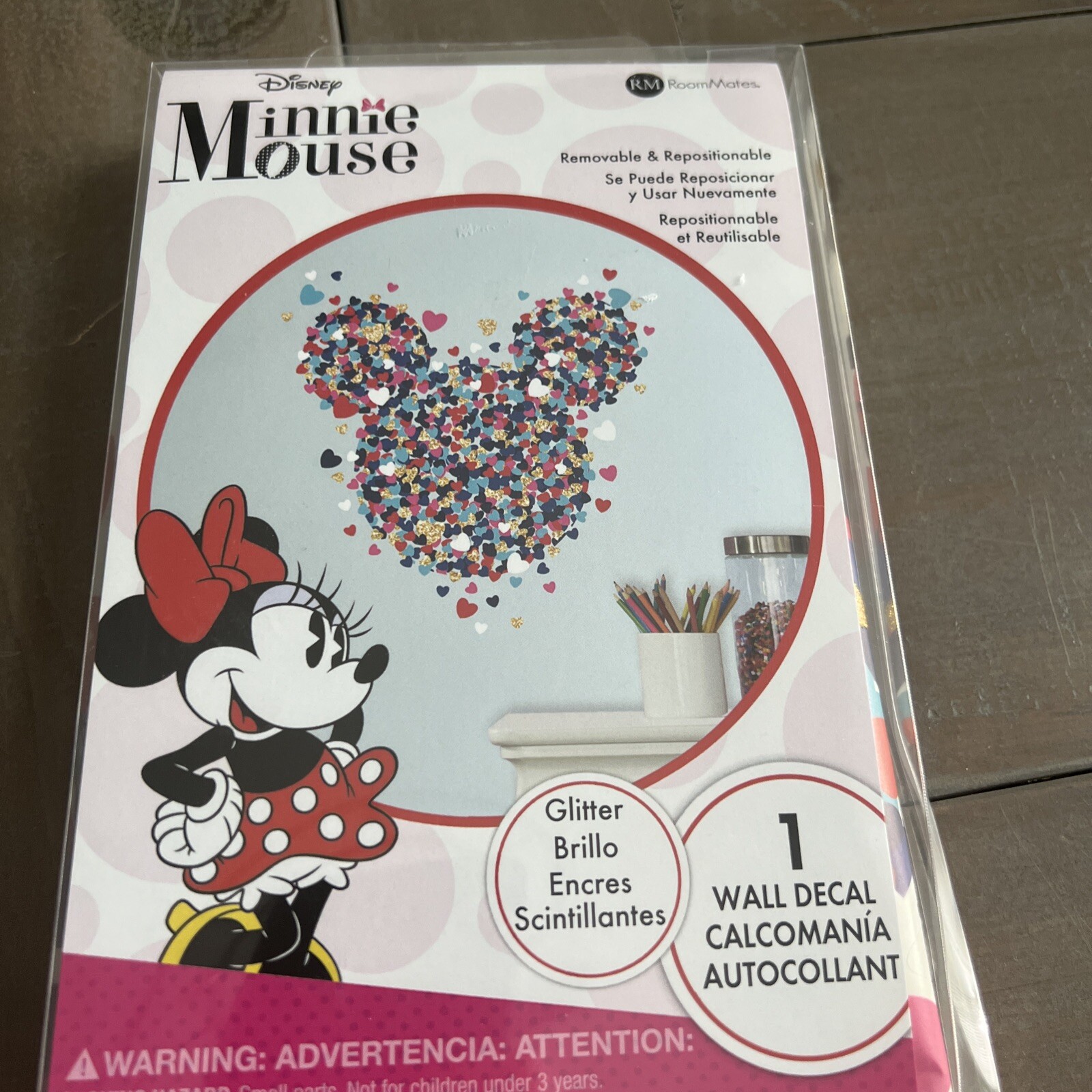 Disney’s Minnie mouse wall decal