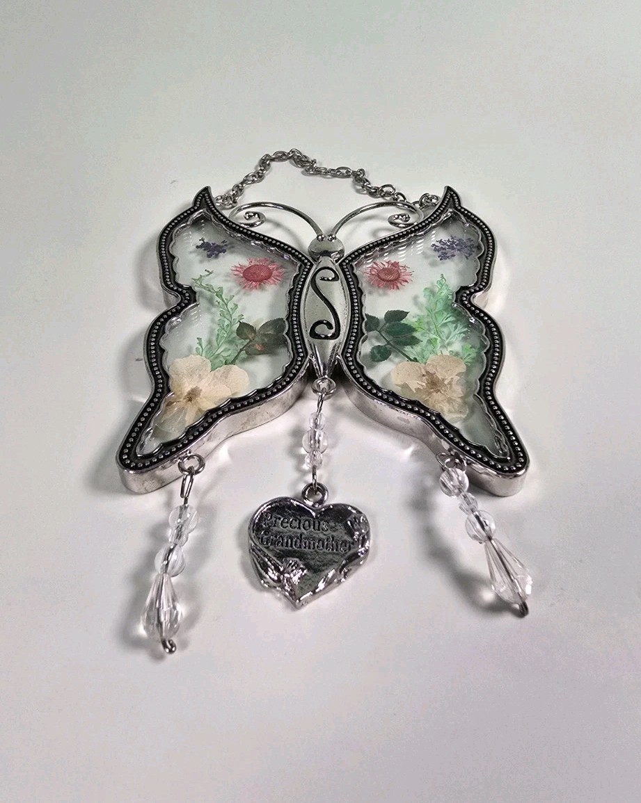 Butterfly Sun catcher for a Grandmother with Dried Flowers – 4.75 Inches