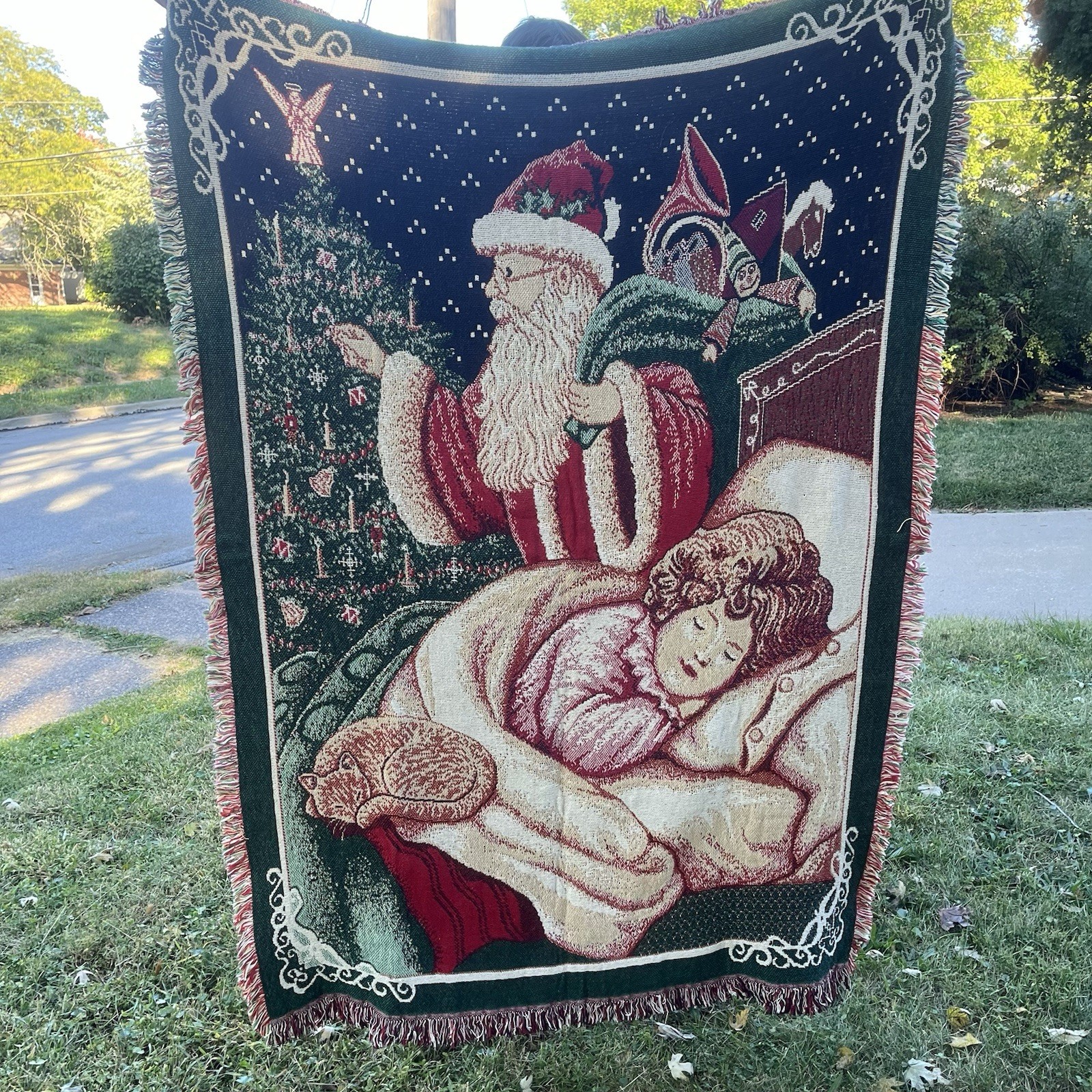 Christmas tapestry Afghan throw 51”x72”Santa Claus Toy Bag sleeping girl Cat