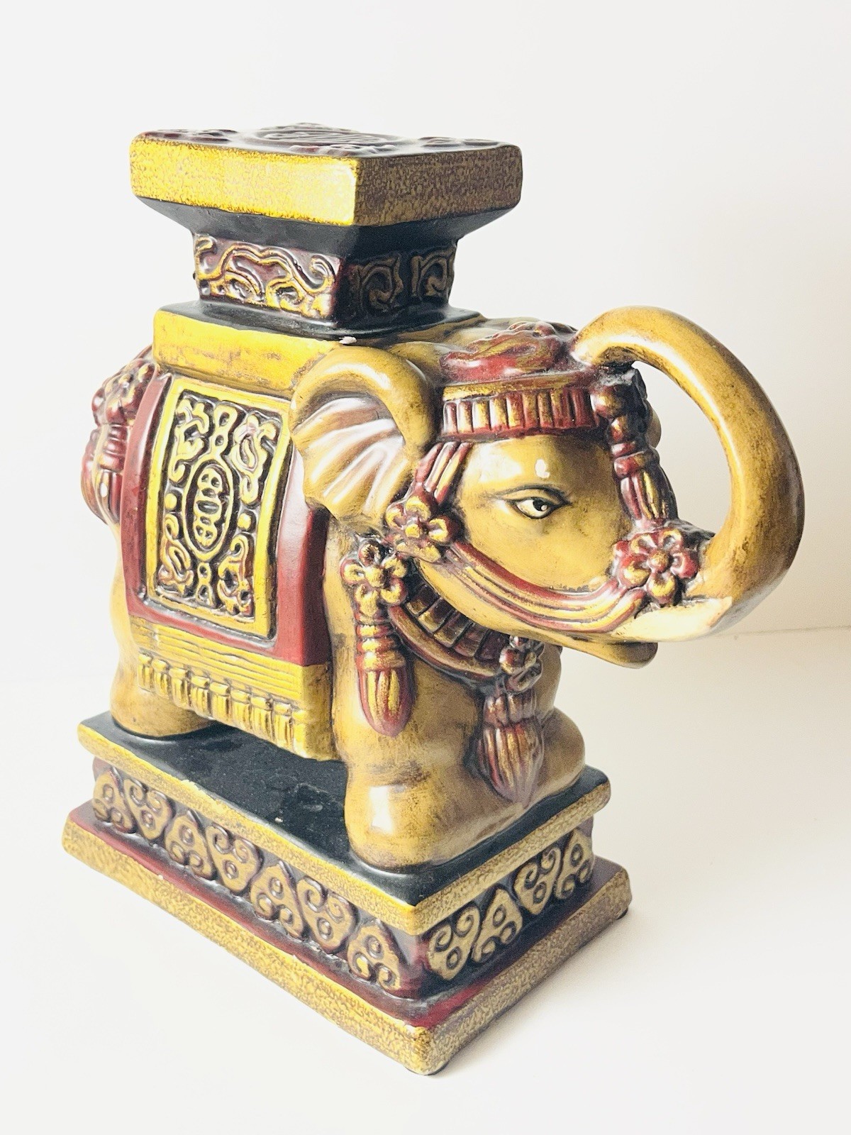 Garden Ridge Ceramic Elephant Table 9” Asian Decor Pedestal Sculpture