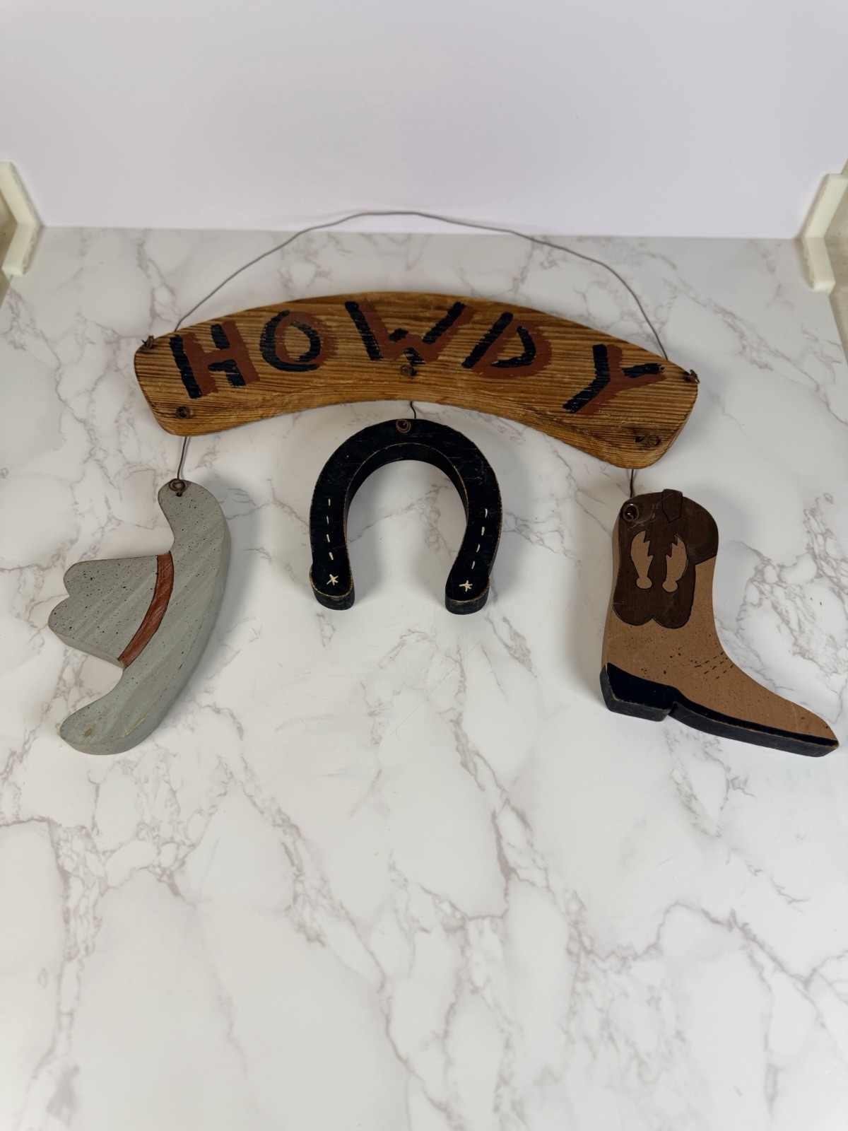 Unbranded Howdy Rustic Handmade Sign Western Ranch Boots Cowboy Decor EUC