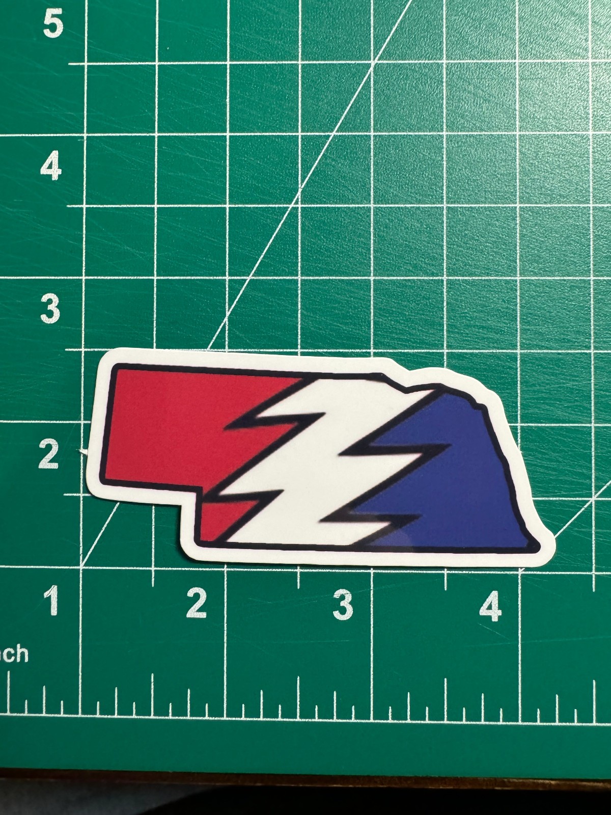 Nebraska Stealie – Grateful Dead – Laminated Vinyl Sticker 1.5&Prime;x3&Prime;
