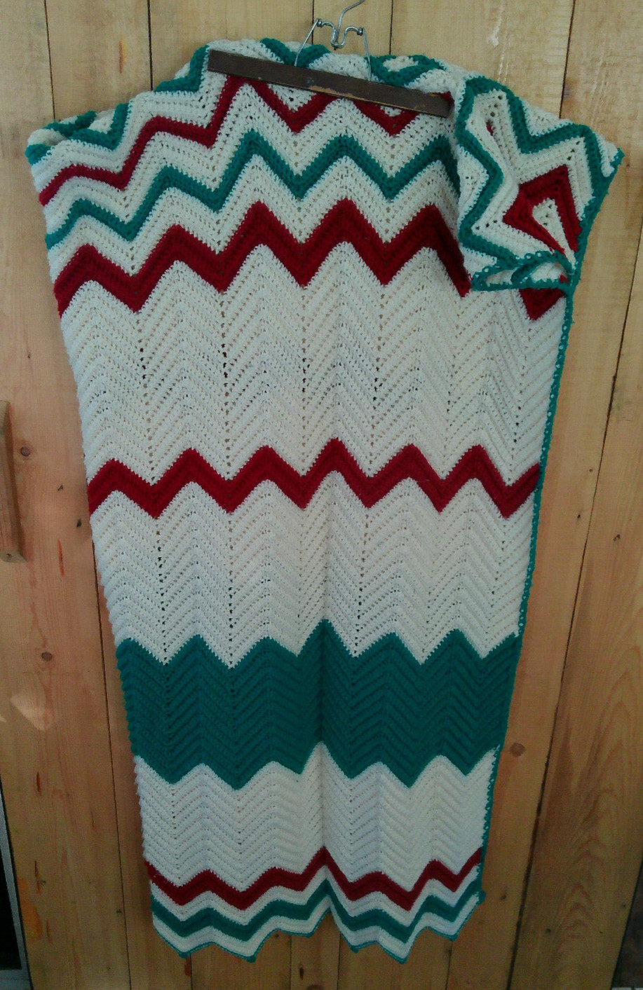 Vintage Hand Crocheted Chevron striped Blanket Approx. 60&Prime; x 104&Prime;
