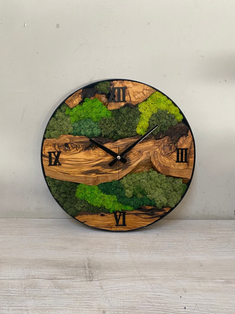 Metal Olive Wood Wall Clock Green Grass Nature &lsquo;s Design Wooden Home Decorative