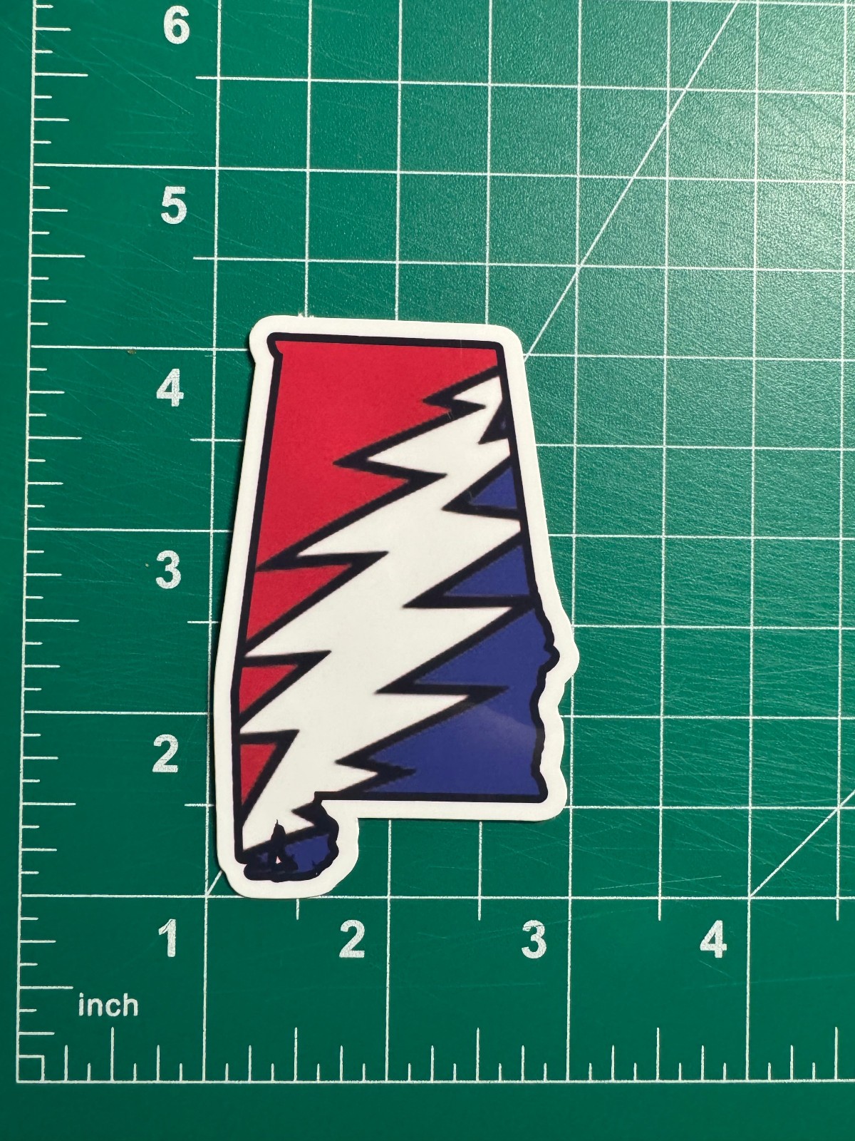 Alabama Stealie – Grateful Dead – Laminated Vinyl Sticker – 2&Prime;x3&Prime;