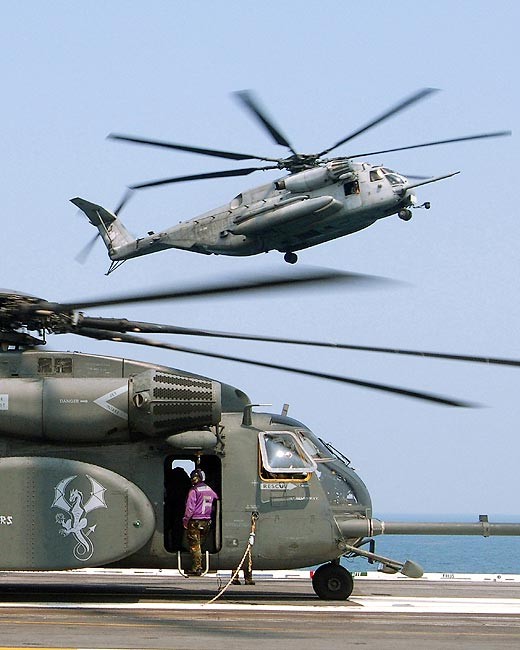 CH-53E SUPER STALLION AND MH-53 SEA DRAGON HELICOPTER PHOTOGRAPH PHOTO PRINT