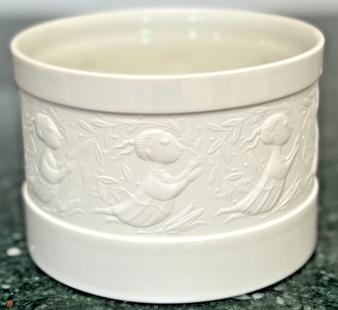 Vtg MCM Rosenthal Studio Line White Porcelain Bowl Bjorn Wiinblad Magic Flute 5&Prime;