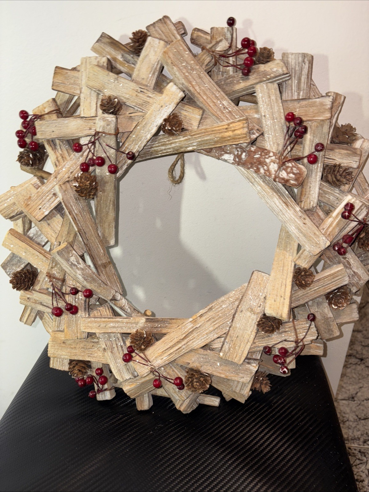 Rustic Driftwood Wreath with Berries 17&Prime; Coastal Beach Cabin Wall Door Decor